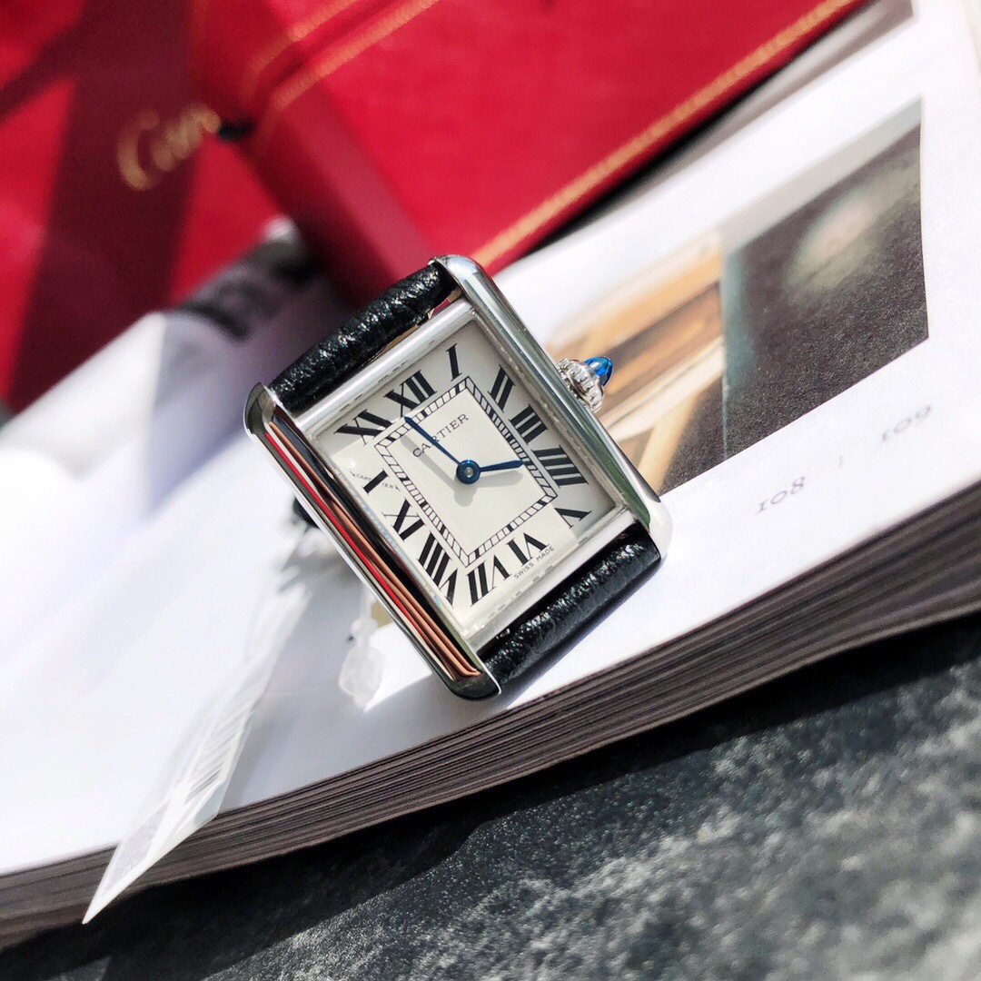 Часы Cartier