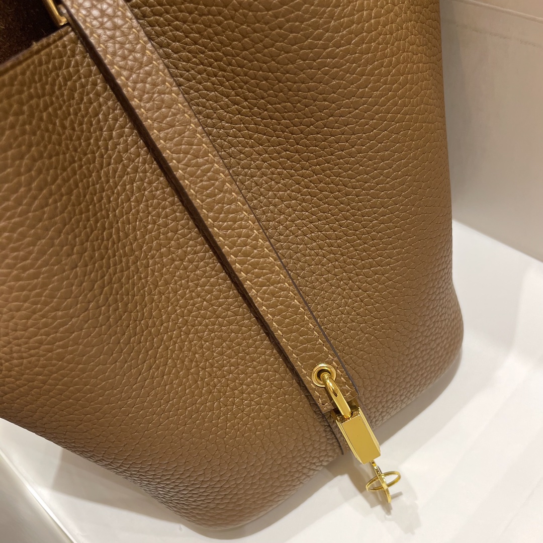 Hermès 3G chestnut color