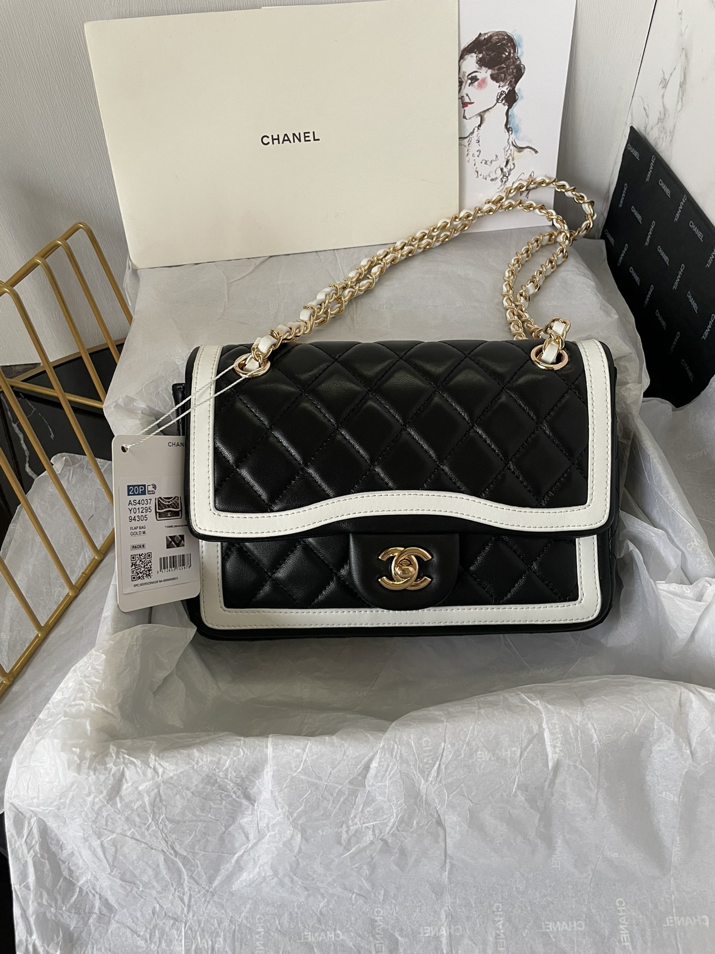Where should I buy to receive
 Chanel Classic Flap Bag Handbags Crossbody & Shoulder Bags Gold