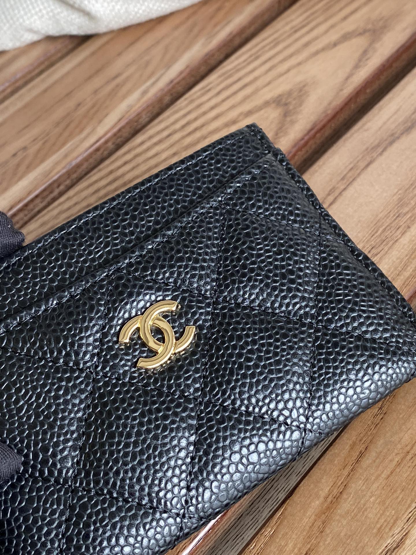 Chanel 大球纹 卡包 、鱼子酱 系列、细节美到淋漓尽致全套包装、款号（AP447）31510