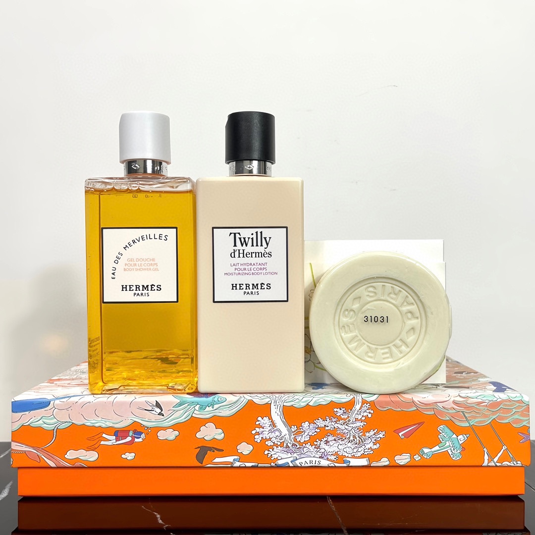 Hermes 3-Piece Full Body Fragrance Set - Bath, Lotion, Soap, Limited Edition 6 i1689586907 4722 4