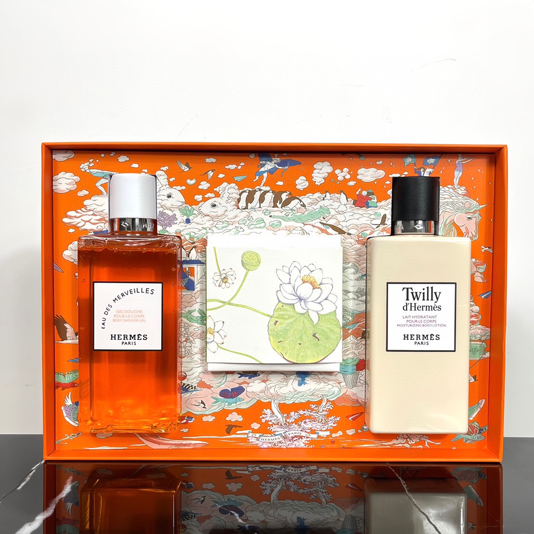Hermes 3-Piece Full Body Fragrance Set - Bath, Lotion, Soap, Limited Edition 4 i1689586907 919 2