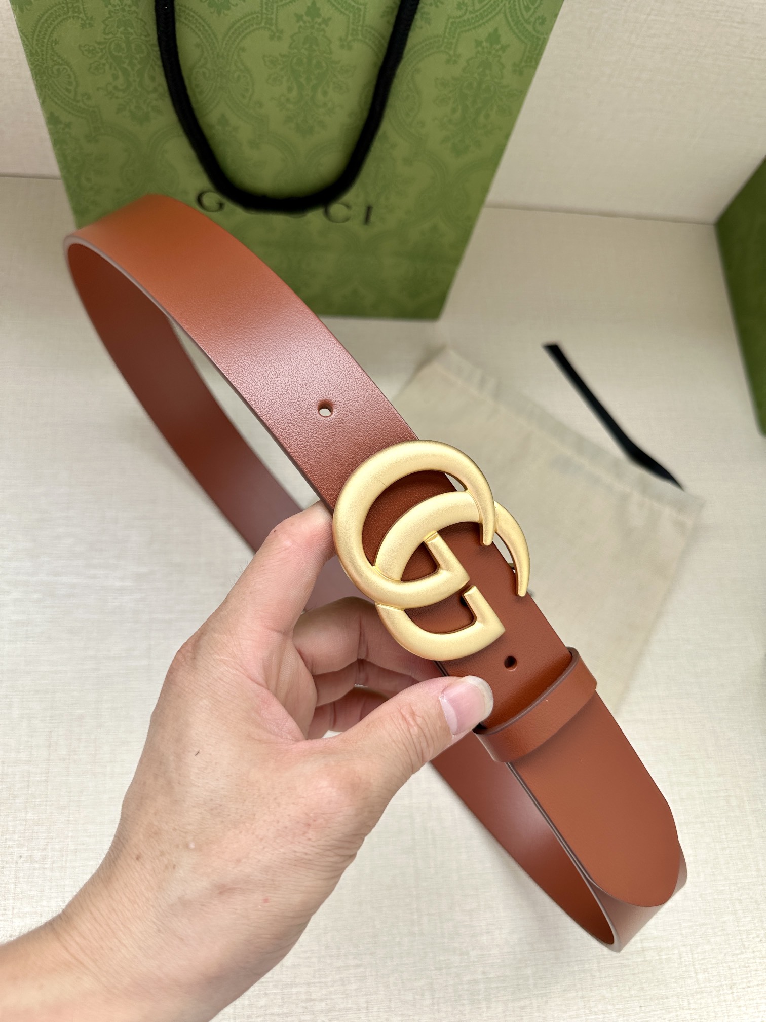 宽度3.8cmGUCCI纤细皮革腰带