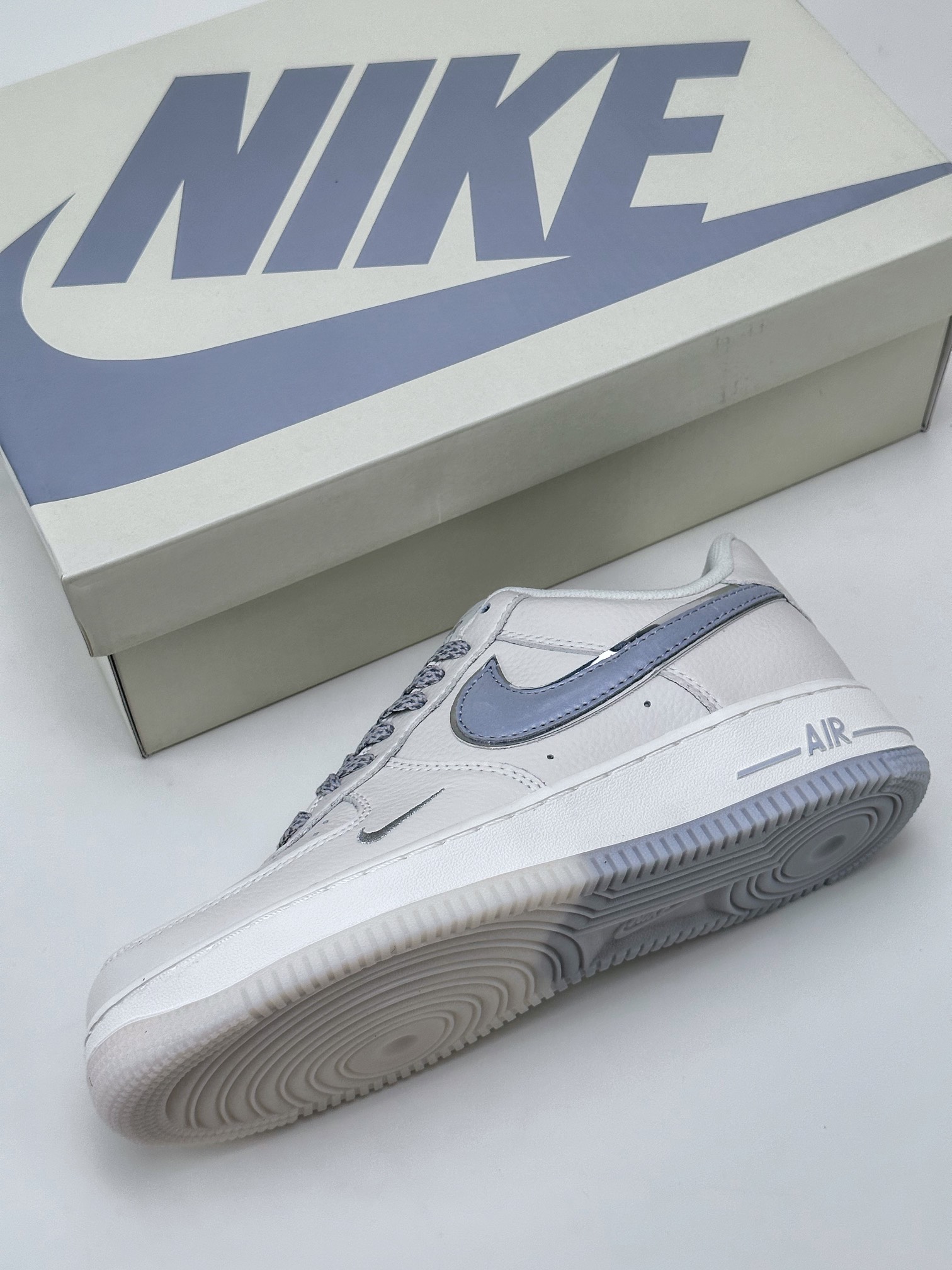 240 Nike Air Force 1 Low 07 白灰满天星 JJ0253-005