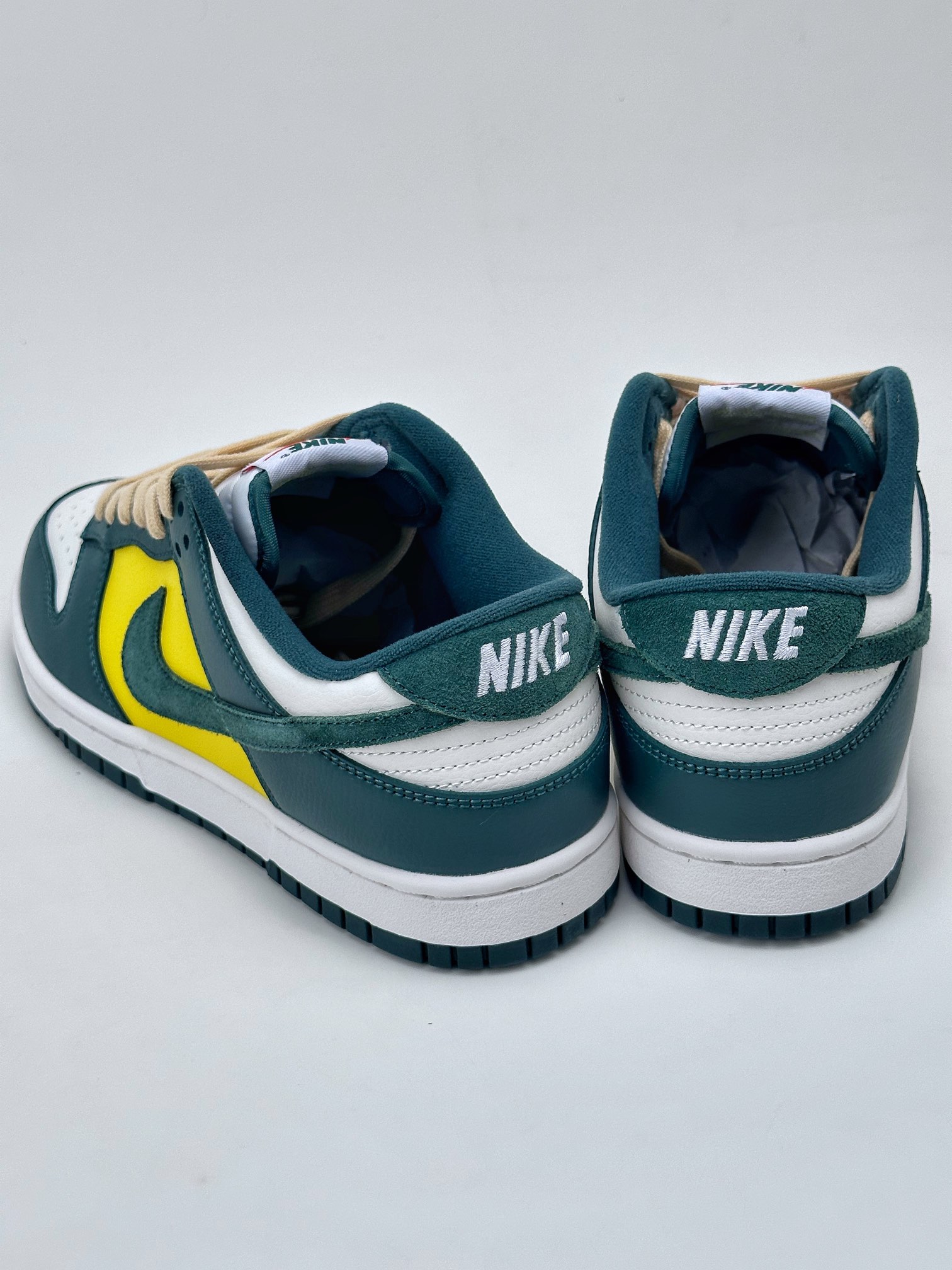 200 NIKE SB Dunk Low 白黄绿 FD0350-133