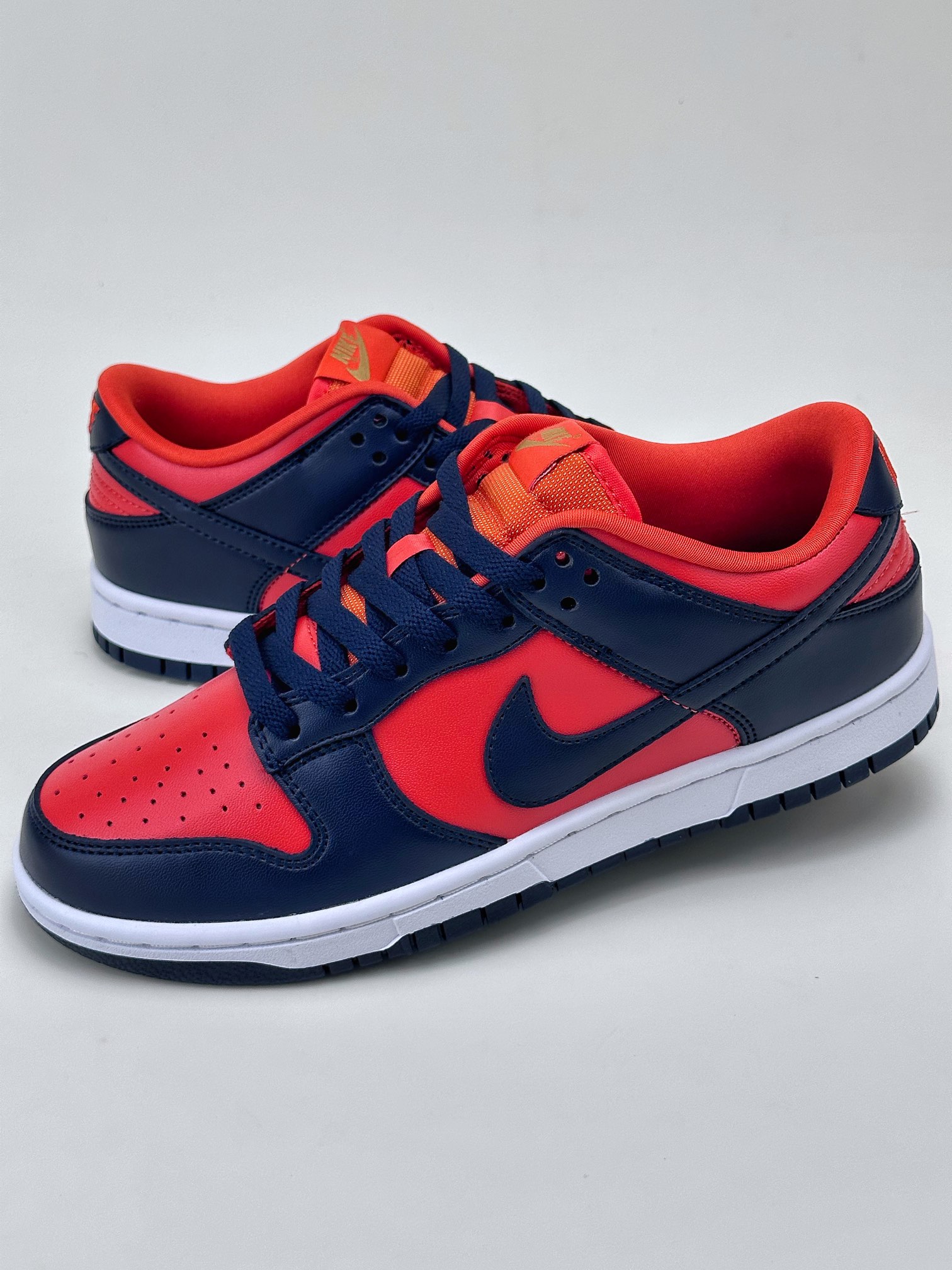 NIKE SB Dunk Low 深蓝橙 CU1727-800