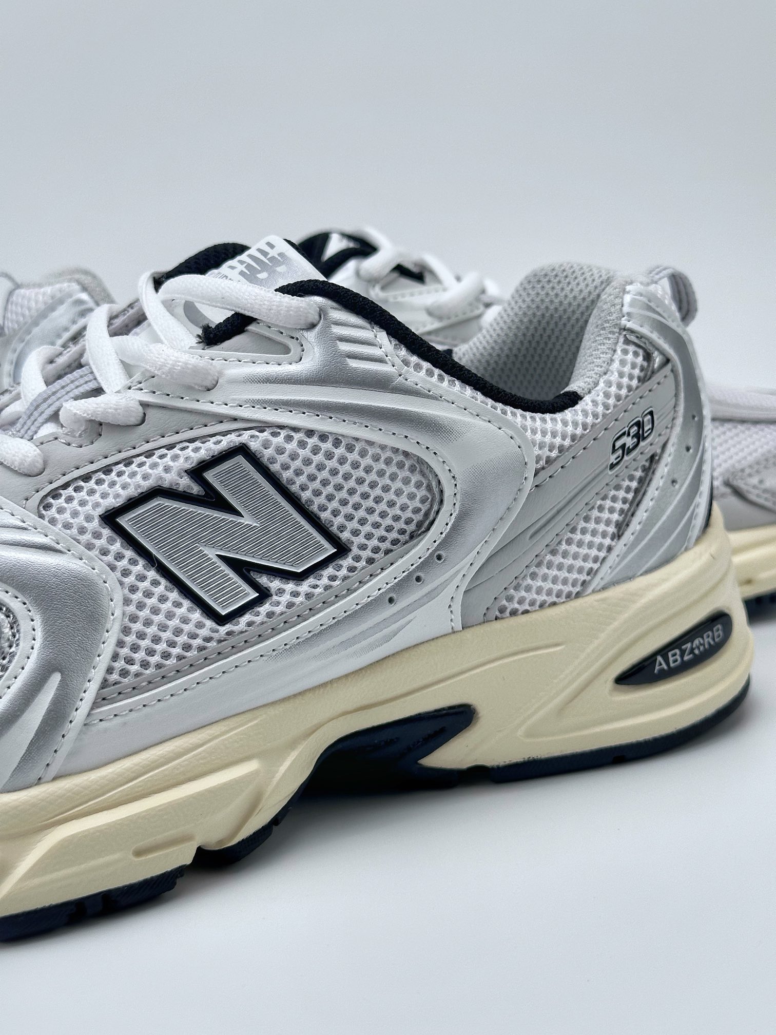 150 新百伦New Balance MR530系列 复古老爹风网布跑步休闲运动鞋 MR530TA