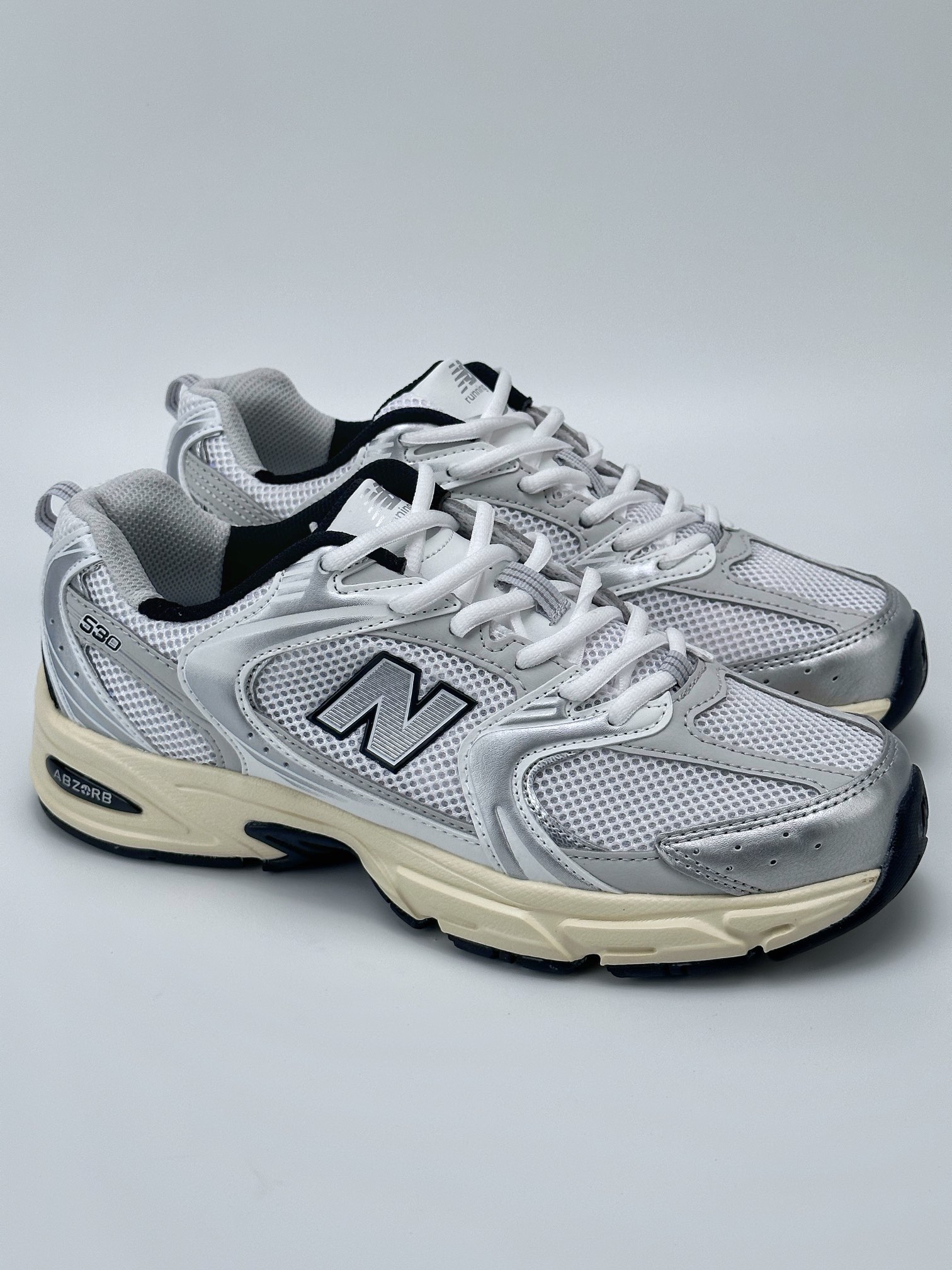 150 新百伦New Balance MR530系列 复古老爹风网布跑步休闲运动鞋 MR530TA