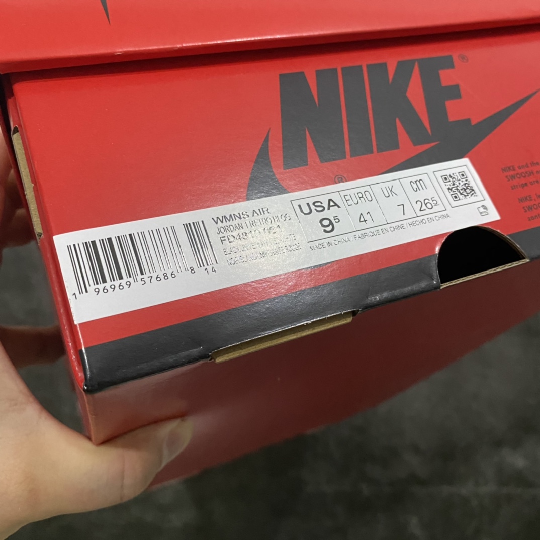 图片[9]-【莞产DG版】 Air Jordan 1 Retro High OG \” Satin Bred \” 黑红丝绸 AJ1乔1高帮文化篮球鞋 FD4810-061ZP开发室高价原版购回 高端外贸零售专供品质 原鞋原楦头纸板开发 原厂气垫 原厂竖纹防尘纸 极致一眼正品既视感 整体楦型最大限度还原公司正品  尺码：36 36.5 37.5 38 38.5 39 40 40.5 41 42 42.5 43 44 44.5-莆田鞋批发中心