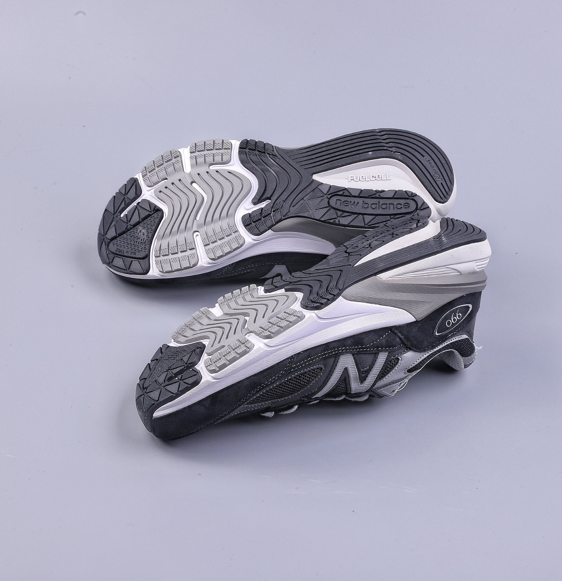 New Balance NB990 series high-end American retro casual running shoes M990BK6