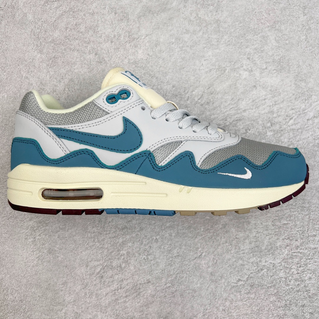 图片[2]-零售💰230 ＃超级福利 配套套现️‼NK Air Max 1 初代复古气垫慢跑鞋 由Tinker Hatfeld和Mark Parker在1987年设计 灵感来自于巴黎蓬皮杜中心 Tinker Hatfield在参观了蓬皮 杜中心之后提出了Air Max的标志性开窗可视气垫的理念并将其 实际开发成功 是NK史上第一双可视气垫跑鞋 凭借着Air Max气垫带来的舒适脚感和鞋面面料上的不断精进才使得Air Max 1在现如今都是复古慢跑鞋的首选 深厚的历史渊源 独特的流线形设计 极为复古的外观使得它深受鞋迷的喜爱。SIZE：36 36.5 37.5 38 38.5 39 40 40.5 41 42 42.5 43 44 44.5 45 46 47.5 编码：by2936030-运动鞋