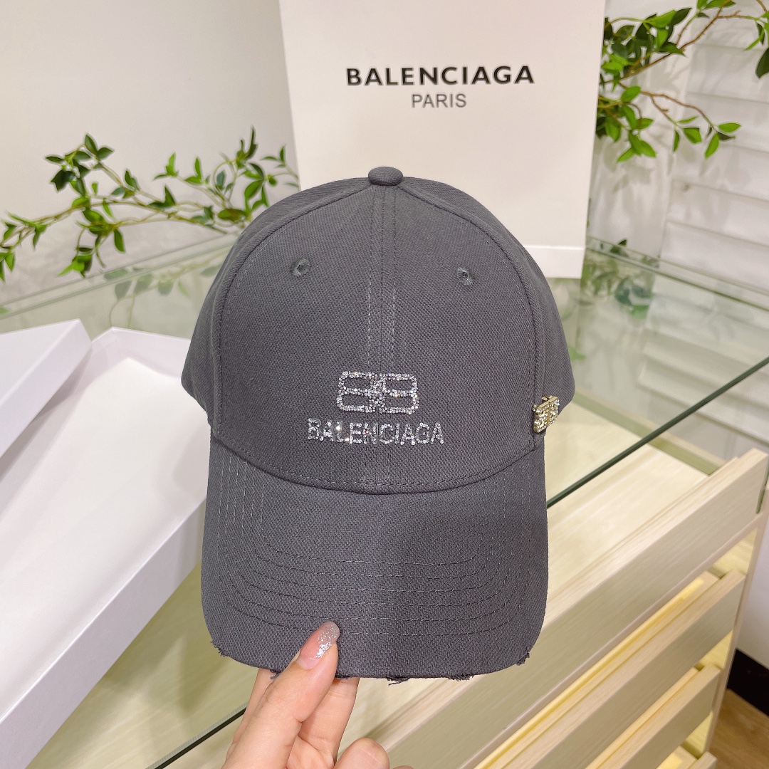 Balenciaga巴黎世家新款情侣款棒球帽