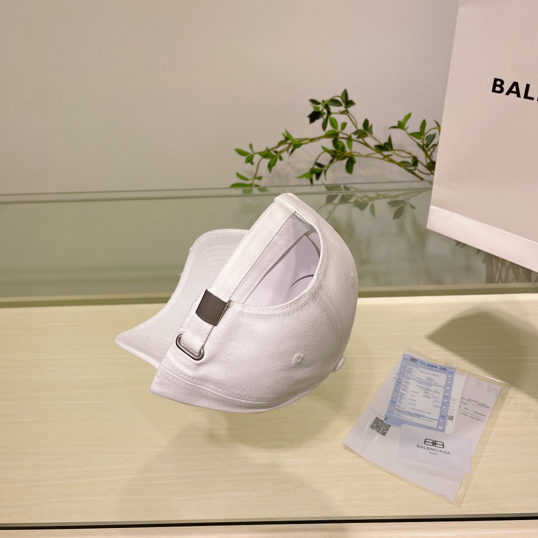 Balenciaga巴黎世家新款情侣款棒球帽