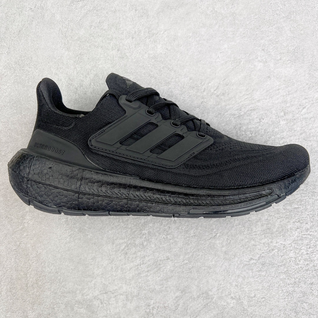 💰170 ＃X版纯原福利‼AD Ultra Boost Light UB2023系列低帮袜套式针织透气缓震休闲运动慢跑鞋 GZ5159 历经10年不断创新以科技重塑跑步推出全新超轻新科技跑鞋 力求为跑步添活力 搭载LIGHT BOOST中底的新鲜演绎 无论节奏快慢、距离长短 伴你活力畅跑 延续了该系列的设计语言 采用分区编织鞋面 鞋头处网眼孔洞更大 提升透气性 一体式鞋舌 避免运动中出现偏移 实现鞋脚一体性 鞋侧 TPU 材质 有效提供支撑性 镂空的设计 同时减轻整体重量 最明显的则是中底部分 不仅是厚度夸张 大家最熟悉的 Boost 材质终于迎来升级 减重 30% 带来更轻量化的上脚感受 SIZE：36 36.5 37 38 38.5 39 40 40.5 41 42 42.5 43 44 44.5 45 编码：by2936040-运动鞋