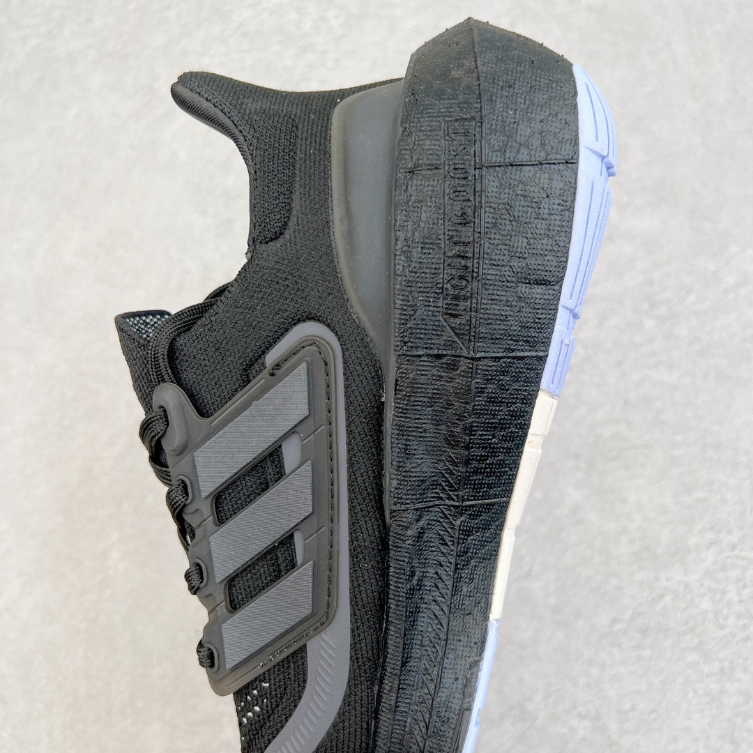 图片[7]-💰170 ＃X版纯原福利‼AD Ultra Boost Light UB2023系列低帮袜套式针织透气缓震休闲运动慢跑鞋 IE1691 历经10年不断创新以科技重塑跑步推出全新超轻新科技跑鞋 力求为跑步添活力 搭载LIGHT BOOST中底的新鲜演绎 无论节奏快慢、距离长短 伴你活力畅跑 延续了该系列的设计语言 采用分区编织鞋面 鞋头处网眼孔洞更大 提升透气性 一体式鞋舌 避免运动中出现偏移 实现鞋脚一体性 鞋侧 TPU 材质 有效提供支撑性 镂空的设计 同时减轻整体重量 最明显的则是中底部分 不仅是厚度夸张 大家最熟悉的 Boost 材质终于迎来升级 减重 30% 带来更轻量化的上脚感受 SIZE：36 36.5 37 38 38.5 39 40 40.5 41 42 42.5 43 44 44.5 45 编码：by2936040-运动鞋