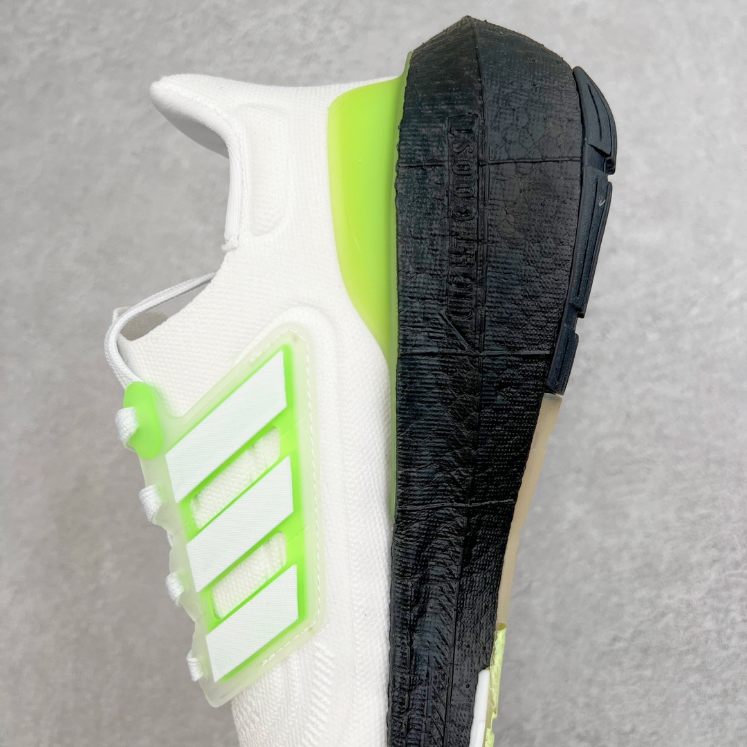 图片[7]-💰170 ＃X版纯原福利‼AD Ultra Boost Light UB2023系列低帮袜套式针织透气缓震休闲运动慢跑鞋 HQ6349 历经10年不断创新以科技重塑跑步推出全新超轻新科技跑鞋 力求为跑步添活力 搭载LIGHT BOOST中底的新鲜演绎 无论节奏快慢、距离长短 伴你活力畅跑 延续了该系列的设计语言 采用分区编织鞋面 鞋头处网眼孔洞更大 提升透气性 一体式鞋舌 避免运动中出现偏移 实现鞋脚一体性 鞋侧 TPU 材质 有效提供支撑性 镂空的设计 同时减轻整体重量 最明显的则是中底部分 不仅是厚度夸张 大家最熟悉的 Boost 材质终于迎来升级 减重 30% 带来更轻量化的上脚感受 SIZE：36 36.5 37 38 38.5 39 40 40.5 41 42 42.5 43 44 44.5 45 编码：by2936040-运动鞋