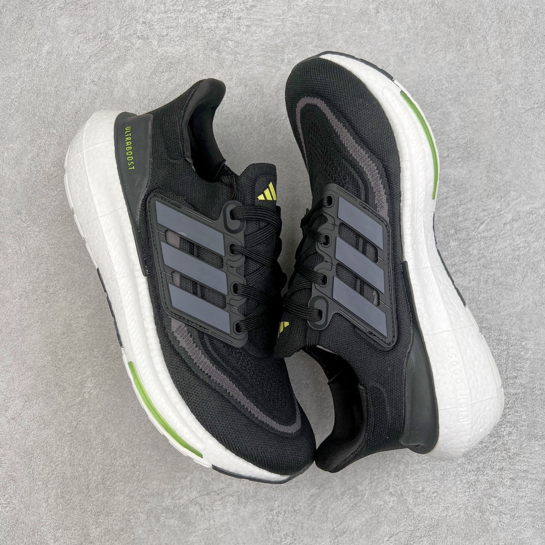 图片[3]-💰170 ＃X版纯原福利‼AD Ultra Boost Light UB2023系列低帮袜套式针织透气缓震休闲运动慢跑鞋 HQ6339 历经10年不断创新以科技重塑跑步推出全新超轻新科技跑鞋 力求为跑步添活力 搭载LIGHT BOOST中底的新鲜演绎 无论节奏快慢、距离长短 伴你活力畅跑 延续了该系列的设计语言 采用分区编织鞋面 鞋头处网眼孔洞更大 提升透气性 一体式鞋舌 避免运动中出现偏移 实现鞋脚一体性 鞋侧 TPU 材质 有效提供支撑性 镂空的设计 同时减轻整体重量 最明显的则是中底部分 不仅是厚度夸张 大家最熟悉的 Boost 材质终于迎来升级 减重 30% 带来更轻量化的上脚感受 SIZE：36 36.5 37 38 38.5 39 40 40.5 41 42 42.5 43 44 44.5 45 编码：by2936040-运动鞋