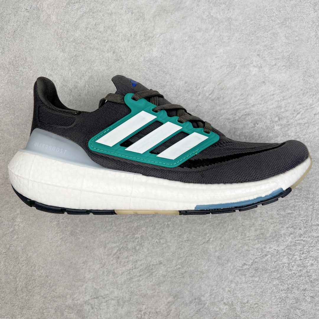 💰170 ＃X版纯原福利‼AD Ultra Boost Light UB2023系列低帮袜套式针织透气缓震休闲运动慢跑鞋 HQ6342 历经10年不断创新以科技重塑跑步推出全新超轻新科技跑鞋 力求为跑步添活力 搭载LIGHT BOOST中底的新鲜演绎 无论节奏快慢、距离长短 伴你活力畅跑 延续了该系列的设计语言 采用分区编织鞋面 鞋头处网眼孔洞更大 提升透气性 一体式鞋舌 避免运动中出现偏移 实现鞋脚一体性 鞋侧 TPU 材质 有效提供支撑性 镂空的设计 同时减轻整体重量 最明显的则是中底部分 不仅是厚度夸张 大家最熟悉的 Boost 材质终于迎来升级 减重 30% 带来更轻量化的上脚感受 SIZE：36 36.5 37 38 38.5 39 40 40.5 41 42 42.5 43 44 44.5 45 编码：by2936040-运动鞋