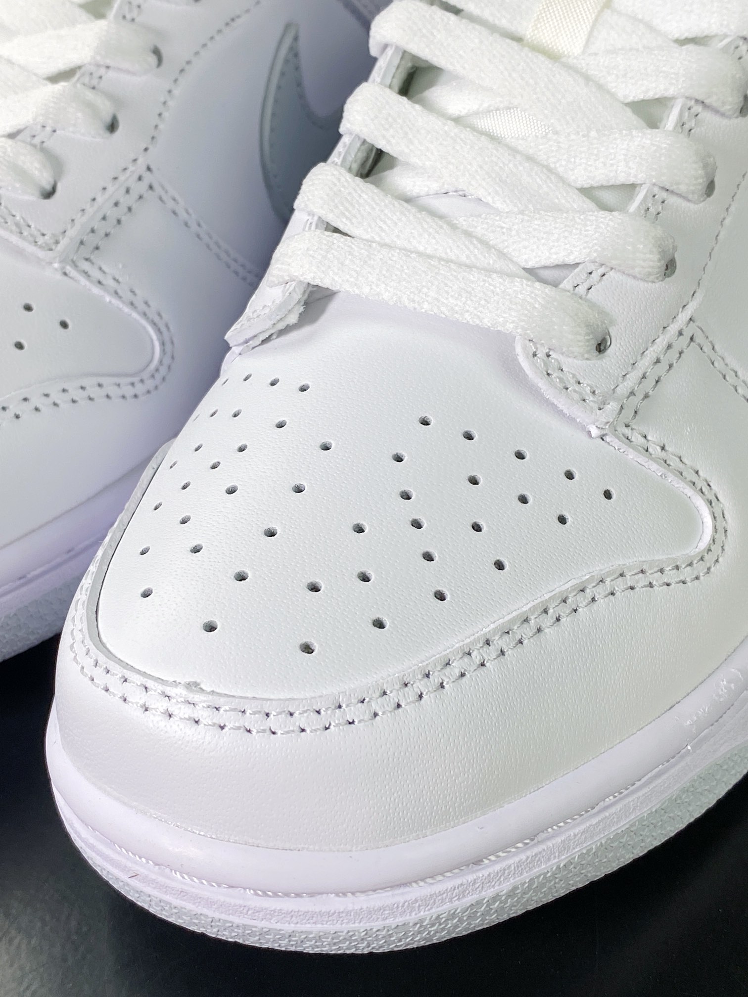 SB Dunk Low GS”White Pure Platinum”扣篮板鞋“皮革白灰钩子”DV0831-101