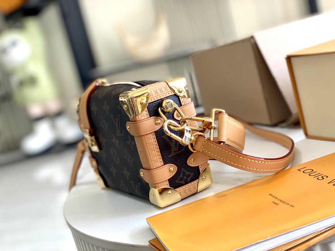 路易威登 Louis Vuitton 高定典藏经典高奢皮具手袋托特包斜挎包女包 #F8C763D4 3