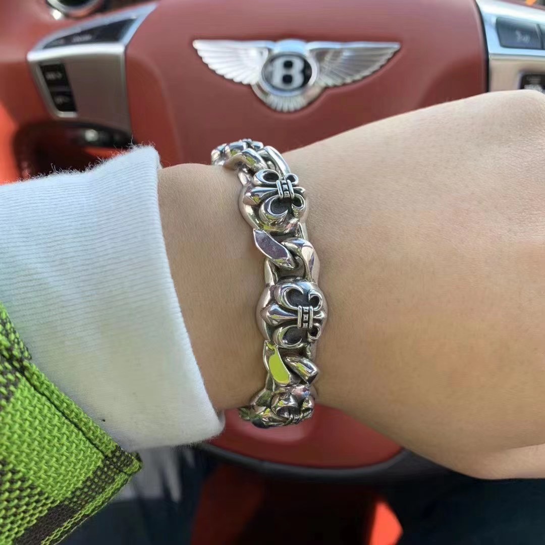 Bracelets & Bangles