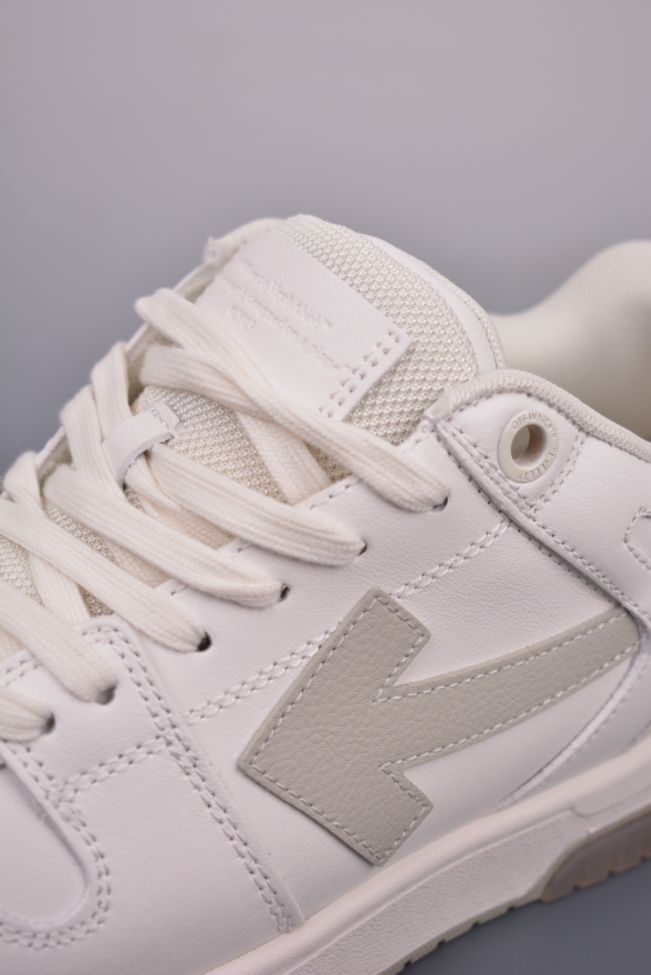 OFF-WHITE Out Of Office 低帮系带时尚板鞋 街头运动元素  OMIA189S22LEA0010109