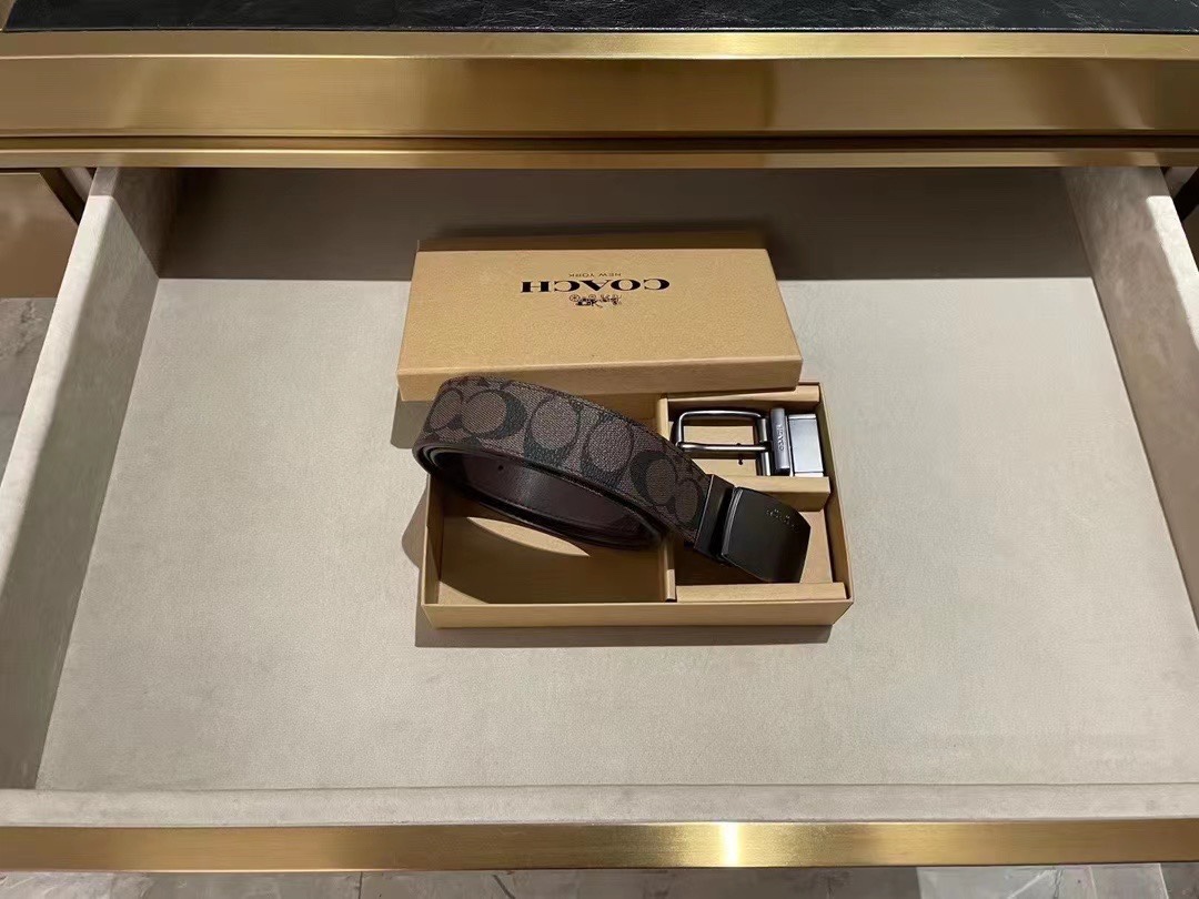 Coach Interchangeable Dual-Buckle Belt Box Set - Comprehensive 5