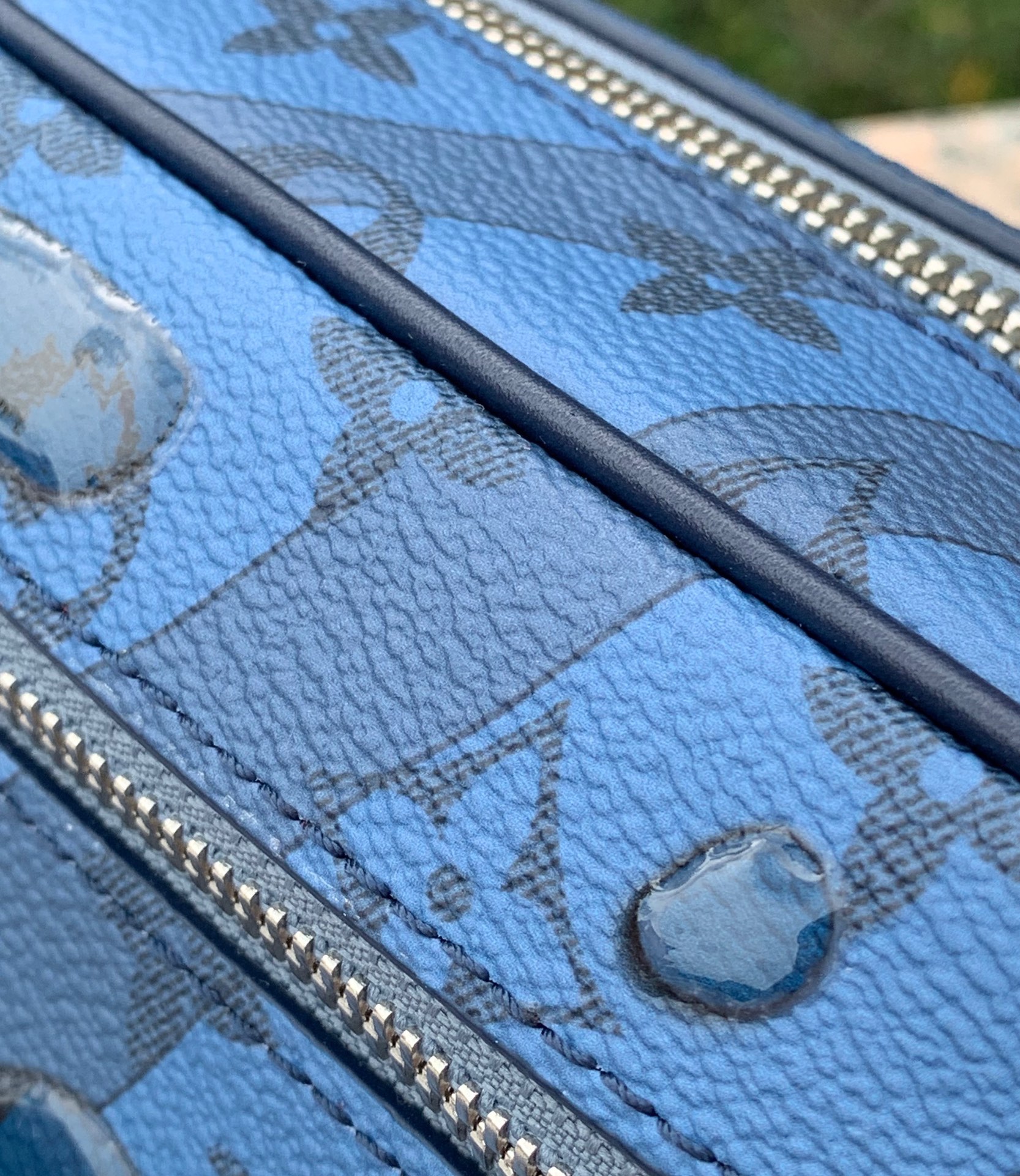 🌼尺寸18.5×13×8cm专柜最新款 Lv M22588 盒子包箱子系列 ，Mini Soft Tru