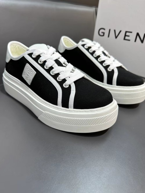Unisex Canvas Sneakers With Leather Trim 1 Unisex Canvas Sneakers With Leather Trim