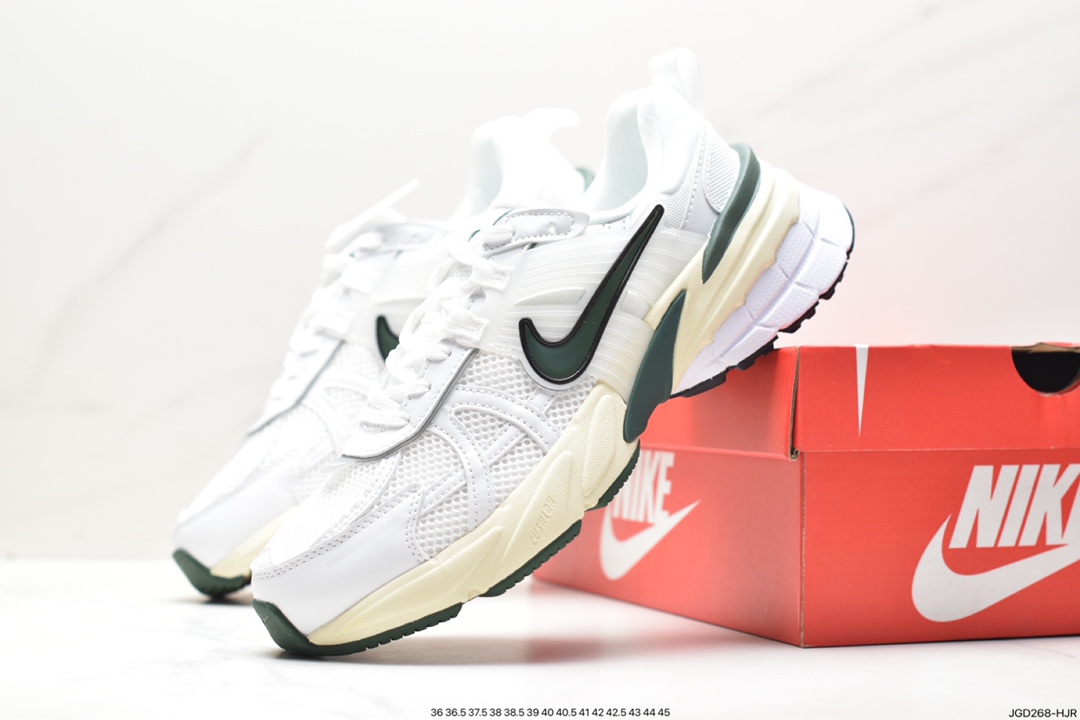 Nike Runtekk ”Summit White Metallic Silver” Retro FD0736-101