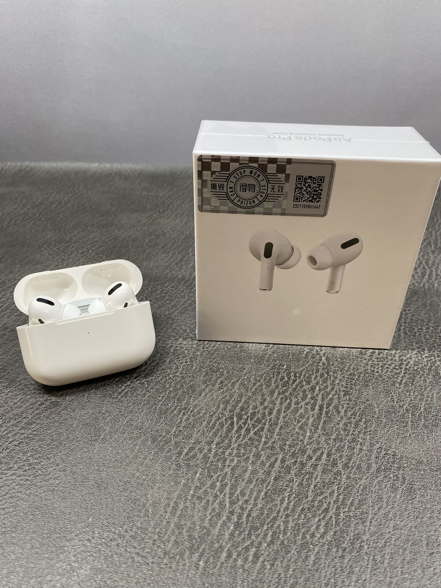 💰120
AirPods pro苹果三代耳机特价毒版‼️
▪️支持16.0系统弹窗链接 可验证
▪️支持改名 定位 1.5石墨稀喇叭 霍尔开关 弹簧开盖
▪️通透降噪界面、三码合一、序列号官网可查
▪️功能齐全:蓝牙名称可设置、支持GPS查找定位、入耳检测、超长待机、耳机充电听歌2-3小时、充电仓可以给耳机充电3次左右、弹窗链接
▪️下单配套:保护壳、防丢绳、毒卡、毒盒、气泡袋
▪️售后:不影响二次销售15天内支持退换、保修三个月