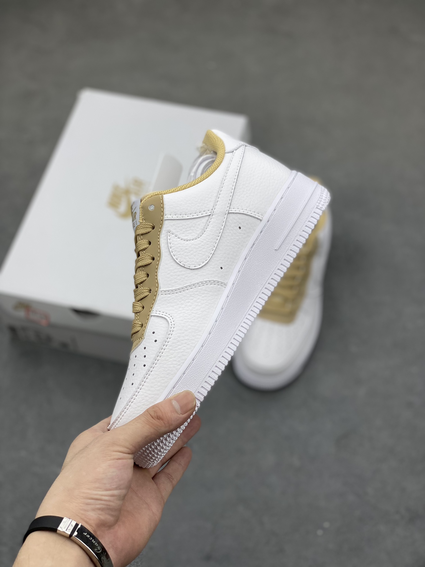 Fragment Design x Nike Air Force 1 Low White/Gold Sneakers 4 i1689708990 4348 2