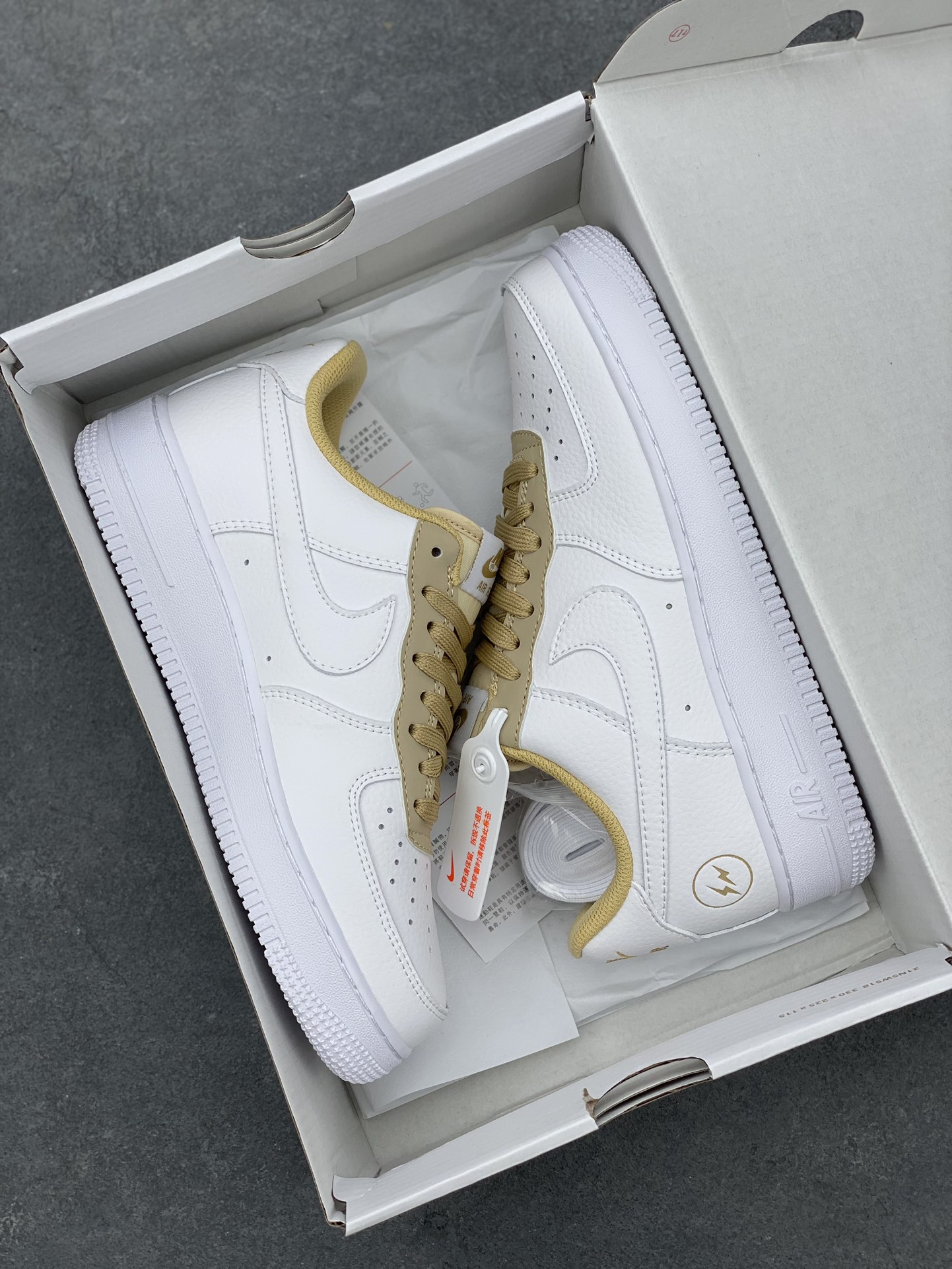 Fragment Design x Nike Air Force 1 Low White/Gold Sneakers 10 i1689708990 6728 8