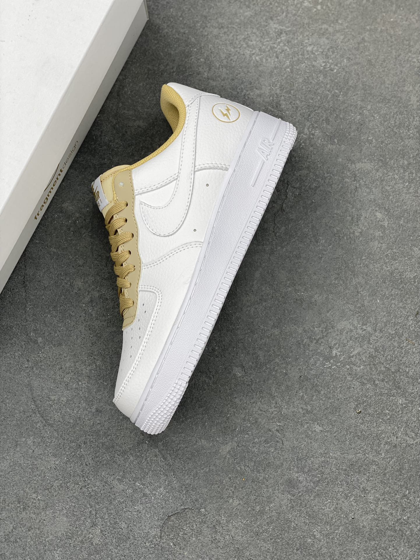 Fragment Design x Nike Air Force 1 Low White/Gold Sneakers 8 i1689708990 9629 6
