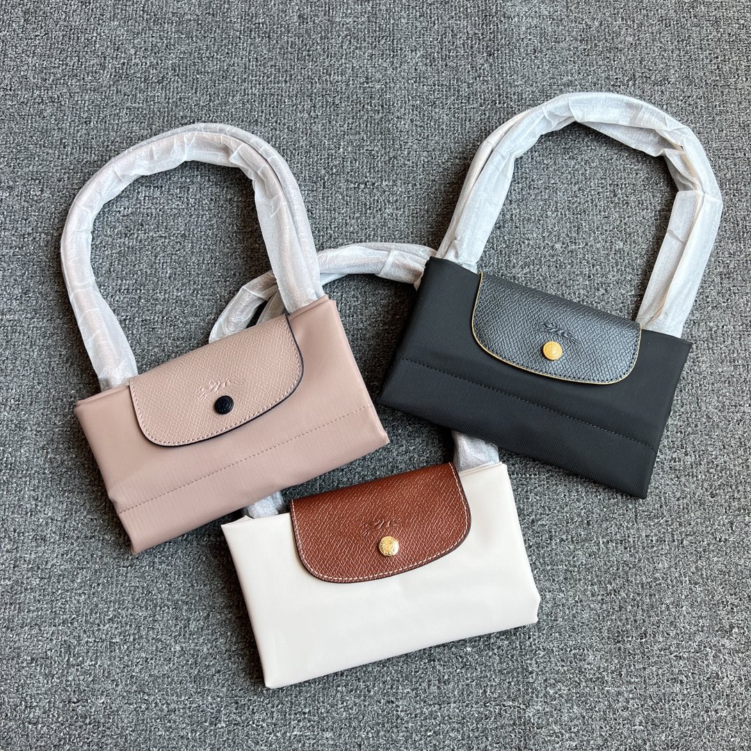 Longchamp 中号枪灰色