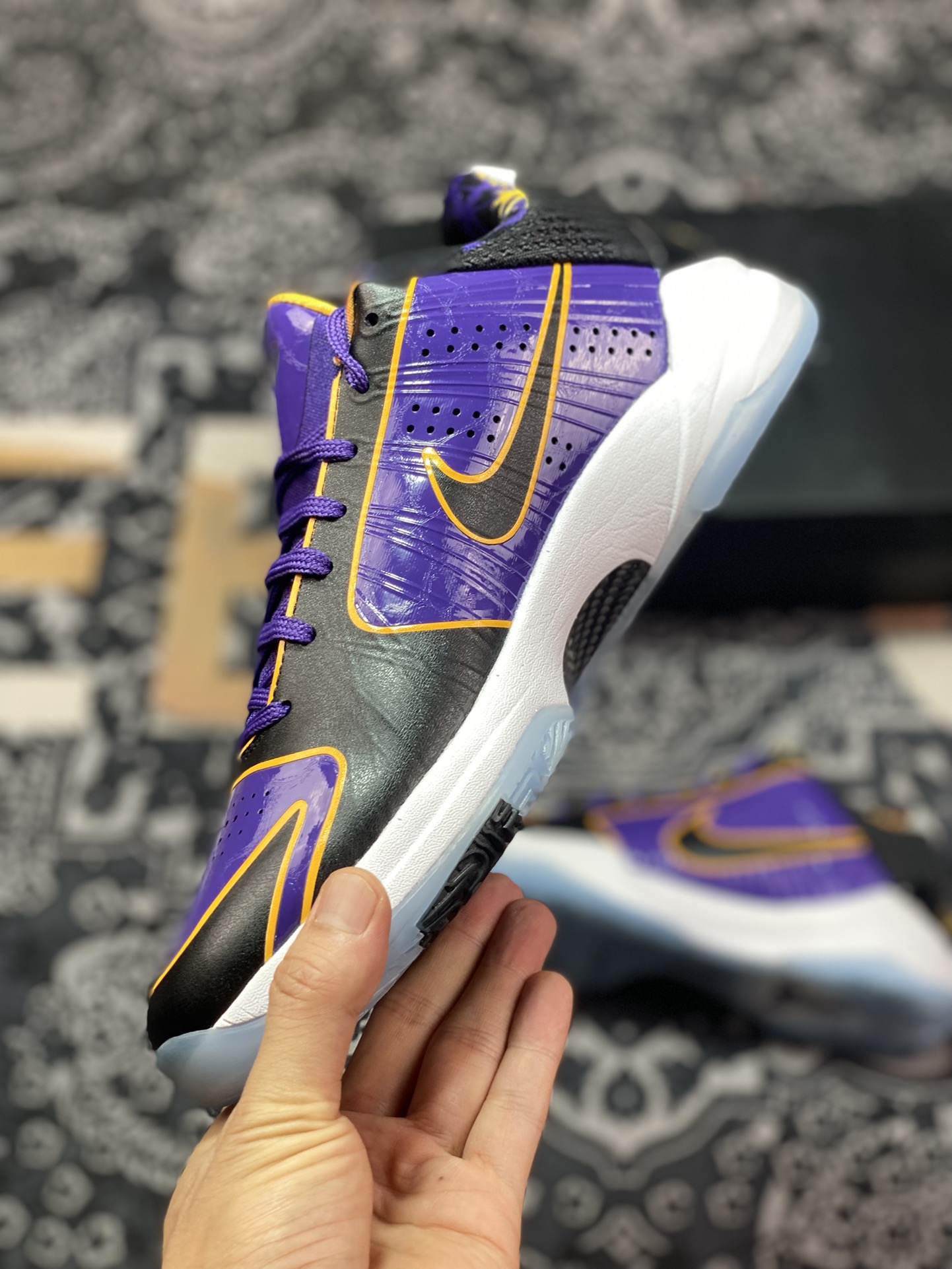 NK ZOOM KOBE 5 Protro ”Lakers“ 纯原生产线 科比五代 湖人 CD4991-600