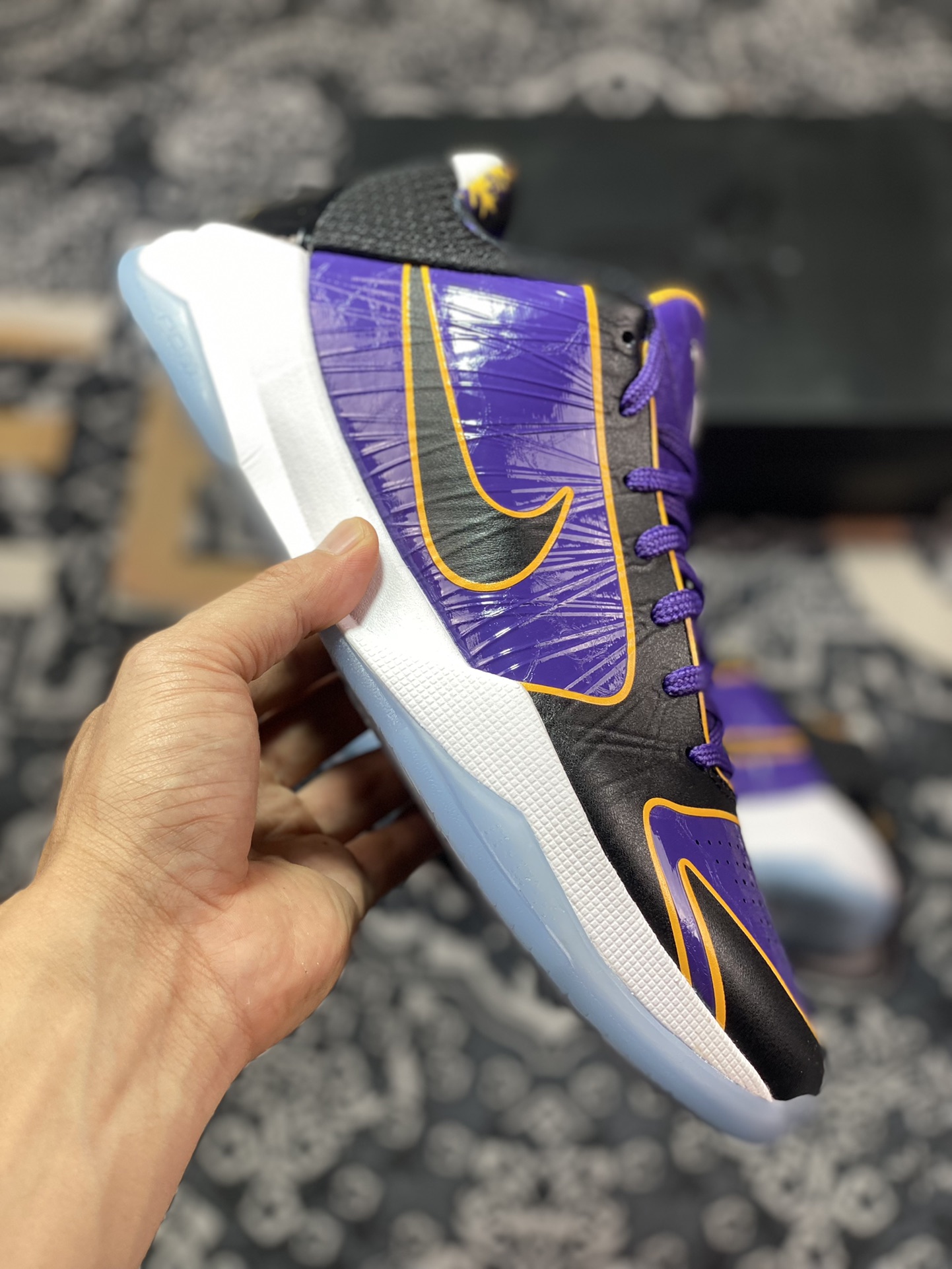 NK ZOOM KOBE 5 Protro ”Lakers“ 纯原生产线 科比五代 湖人 CD4991-600