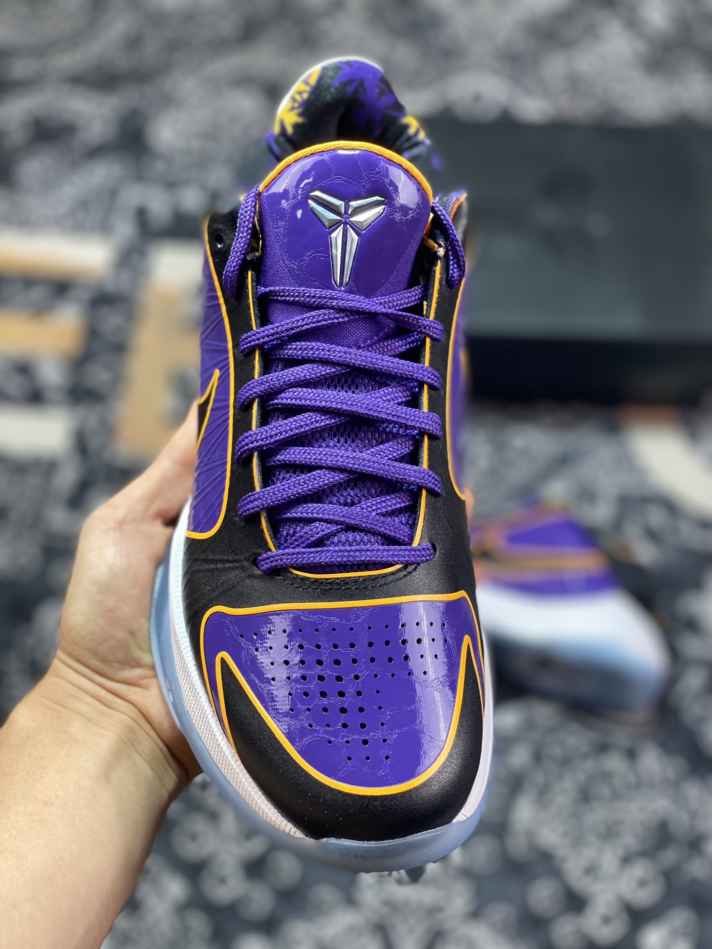 NK ZOOM KOBE 5 Protro ”Lakers“ 纯原生产线 科比五代 湖人 CD4991-600