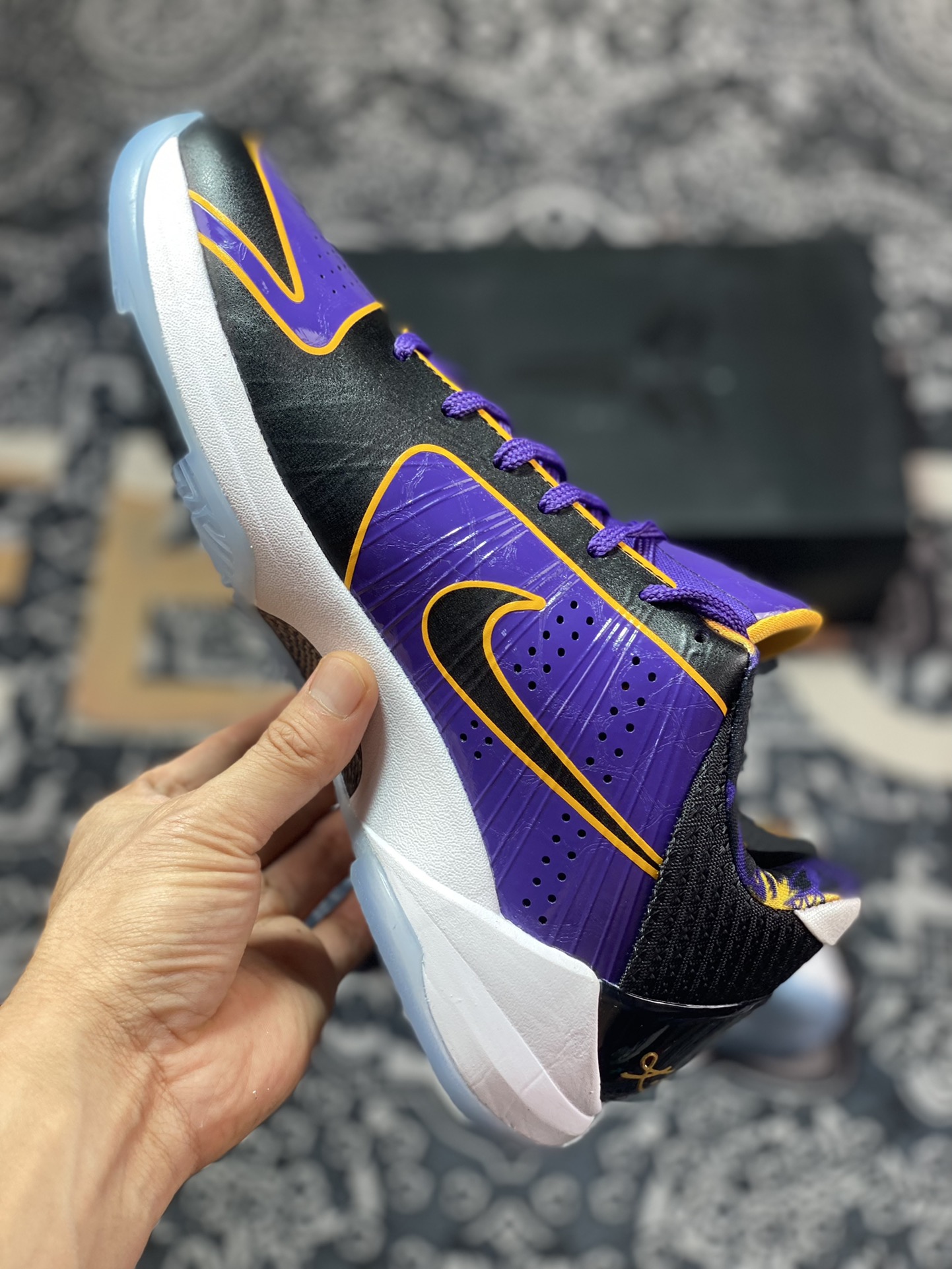 NK ZOOM KOBE 5 Protro ”Lakers“ 纯原生产线 科比五代 湖人 CD4991-600