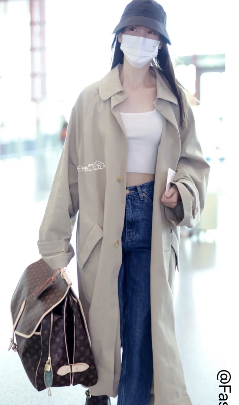 4 金晨 同款上身图 EEBxLBBG