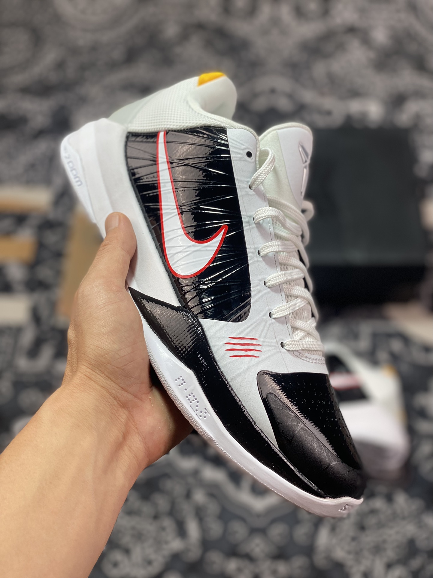 NK ZOOM KOBE 5 Protro ”Bruce Lee“ 纯原生产线 科比五代李小龙 CD4991-101