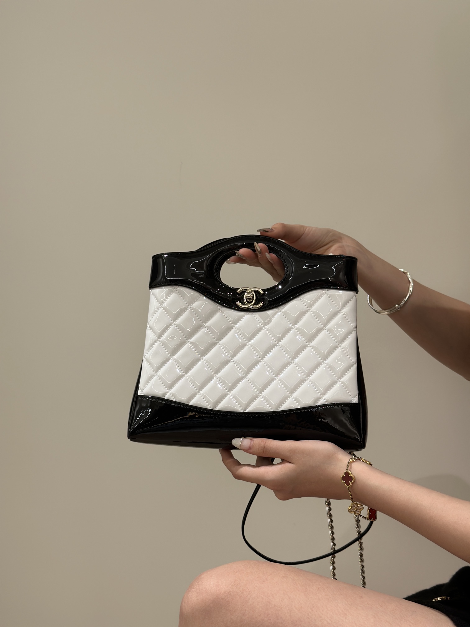 Vale la pena comprar Xiaoxiangxiang 23 31bag mini. El nuevo 31bag viene en tamaño mini. ¿Quién puede resistirlo? ¡Impre…
