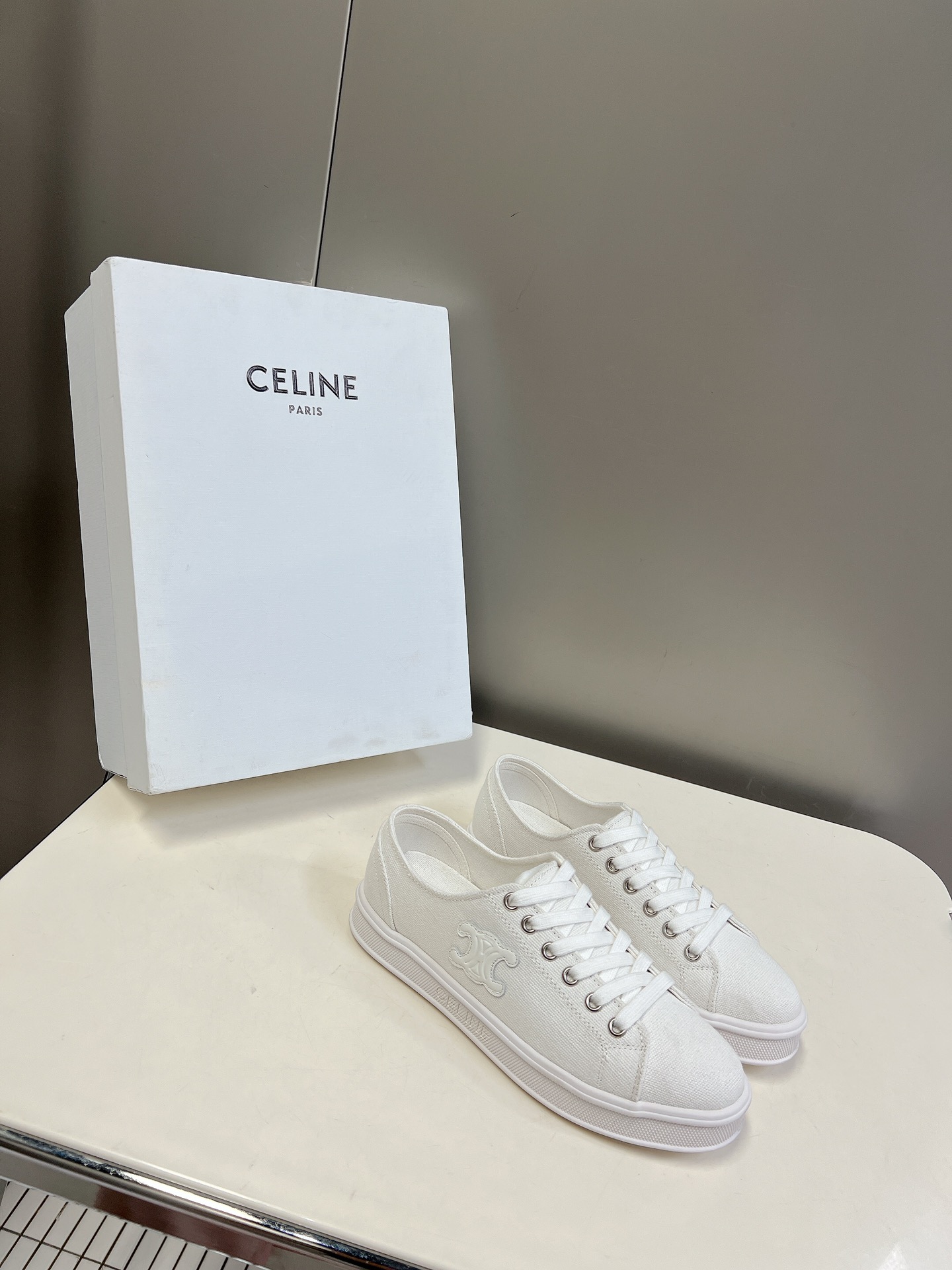 Celine思琳23春夏款拼皮帆布鞋