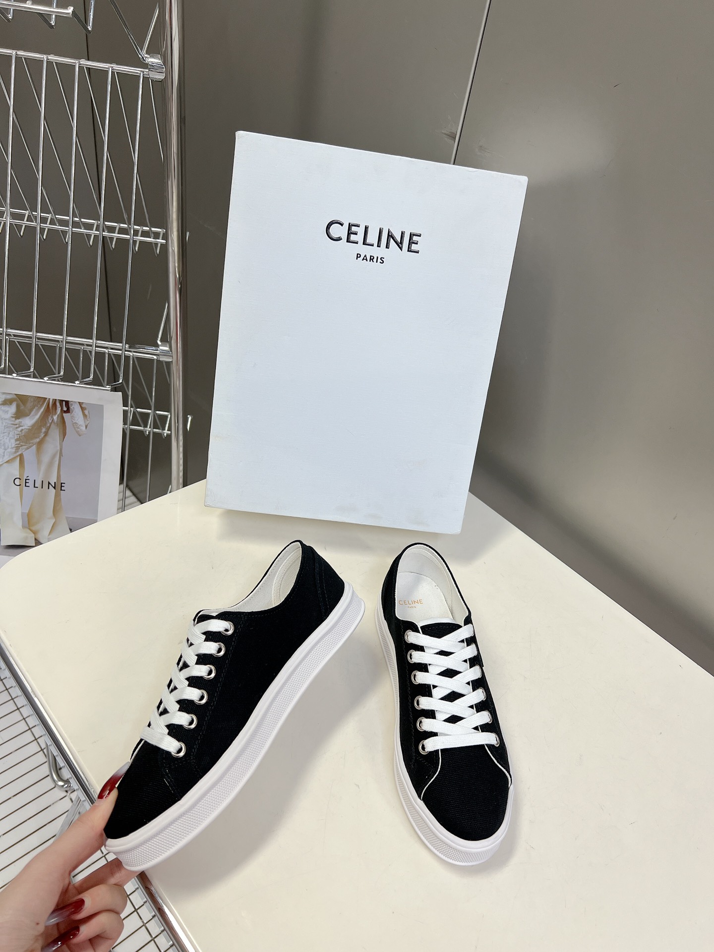 Celine思琳23春夏款拼皮帆布鞋