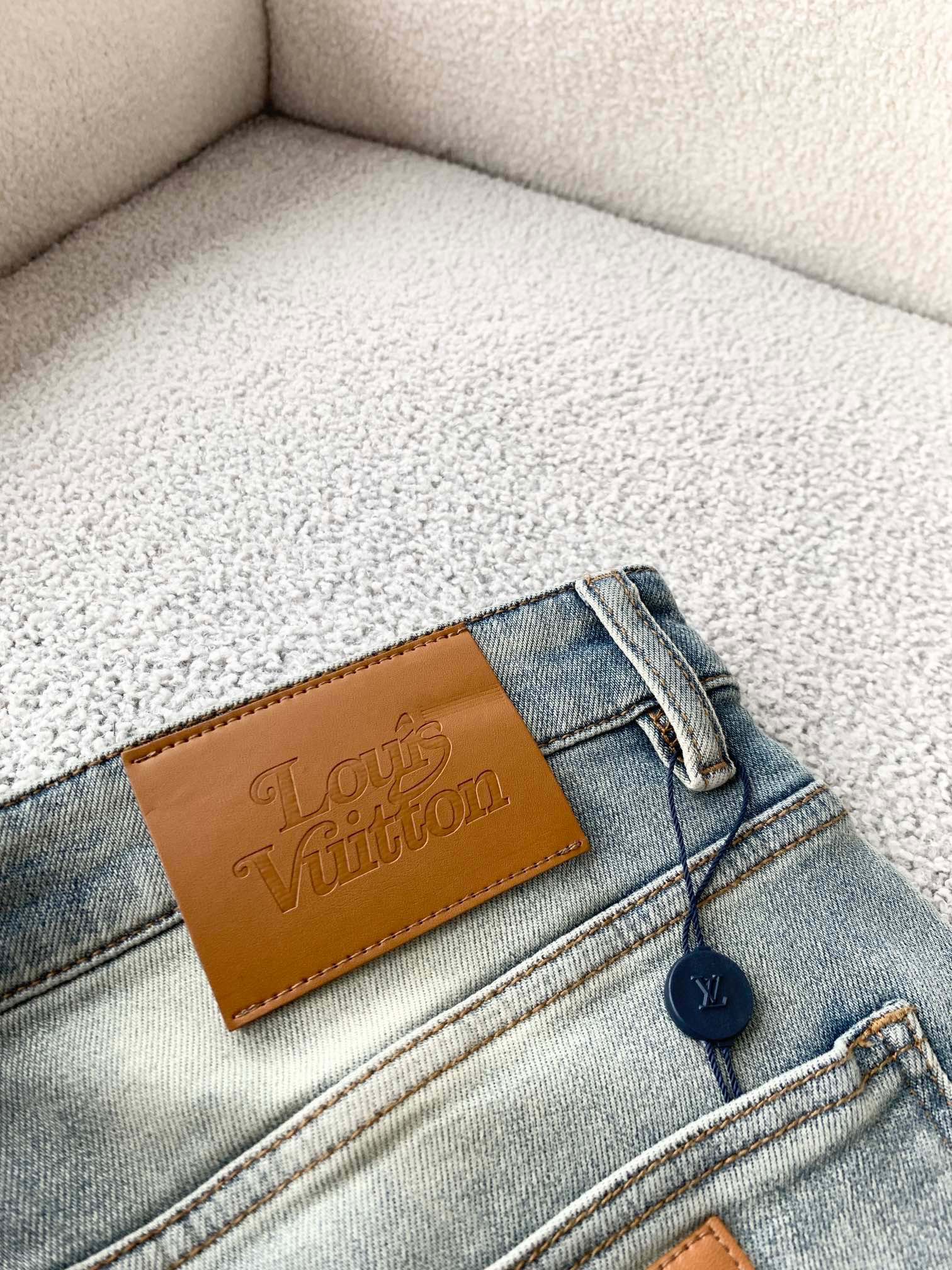 路易威登 Louis Vuitton 高定典藏名品高定成衣时装外套连衣裙衬衫T恤 #F63BE0EA 9