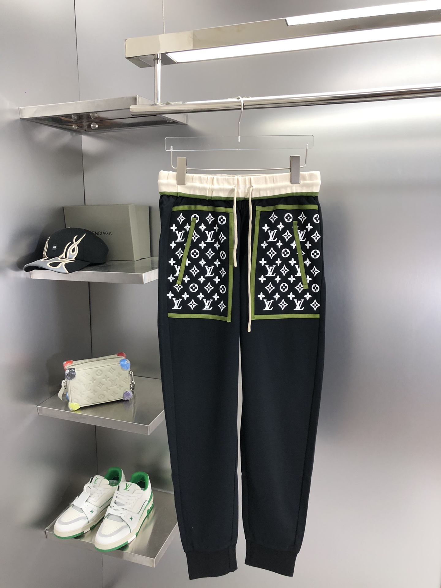 Louis Vuitton Clothing Pants & Trousers High Quality
 Spring/Summer Collection Casual