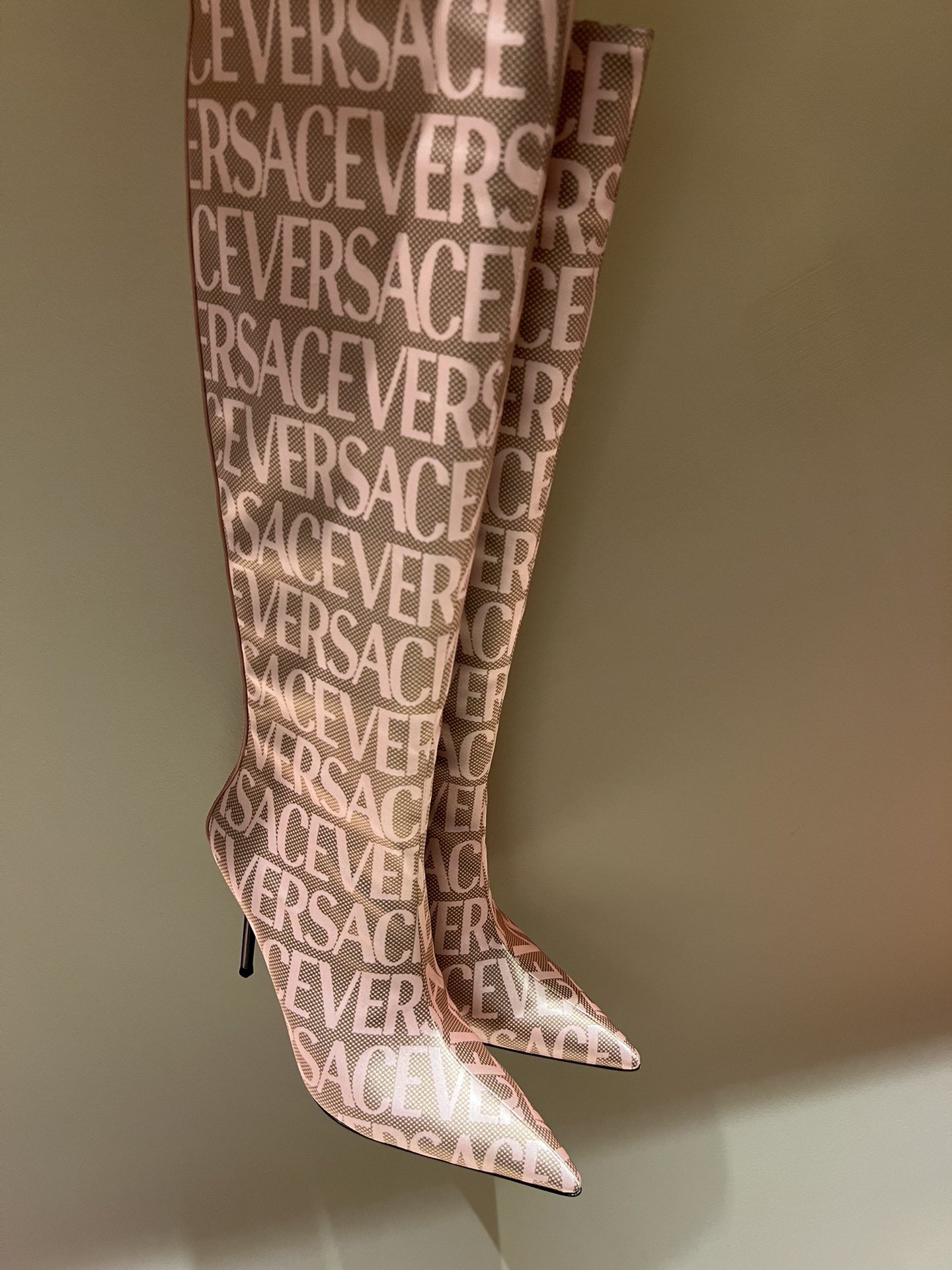Versace范思哲细高跟长靴！此款