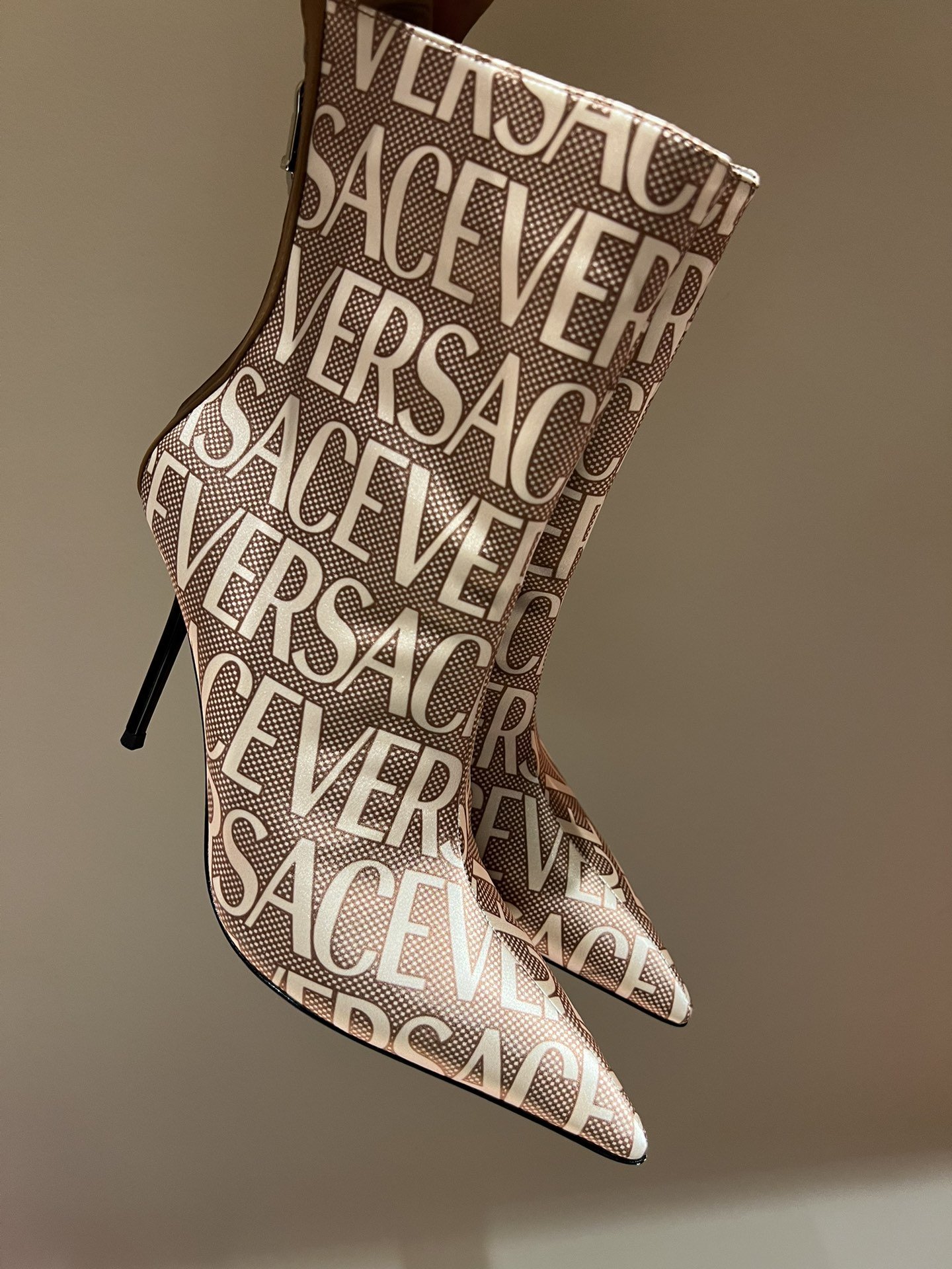 Versace范思哲细高跟长靴此款膝