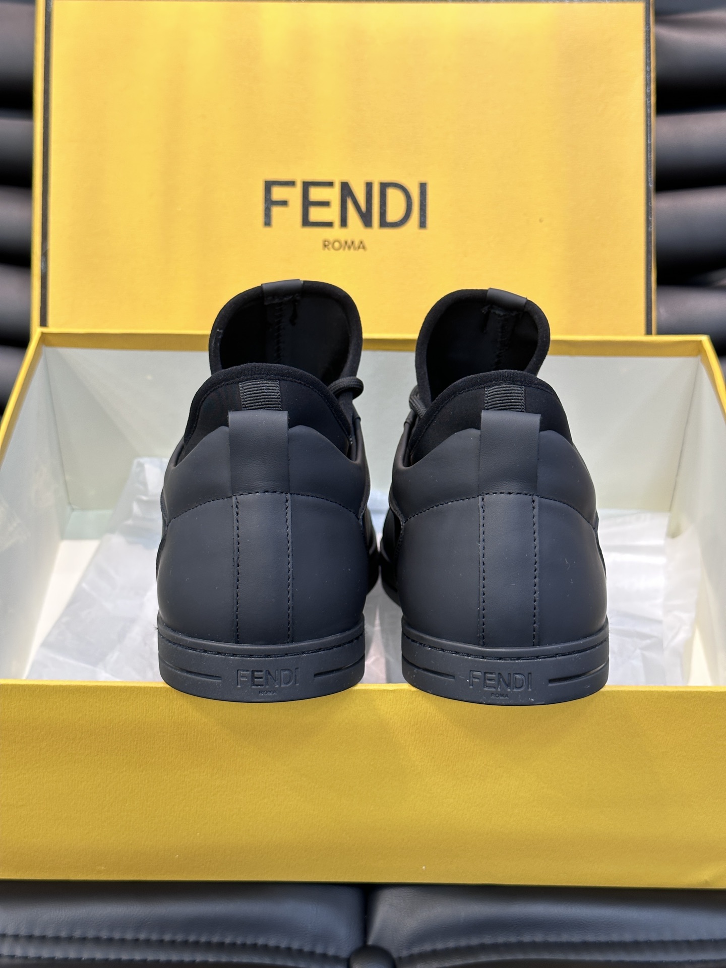 Fend*男士高端运动休闲鞋高品质精