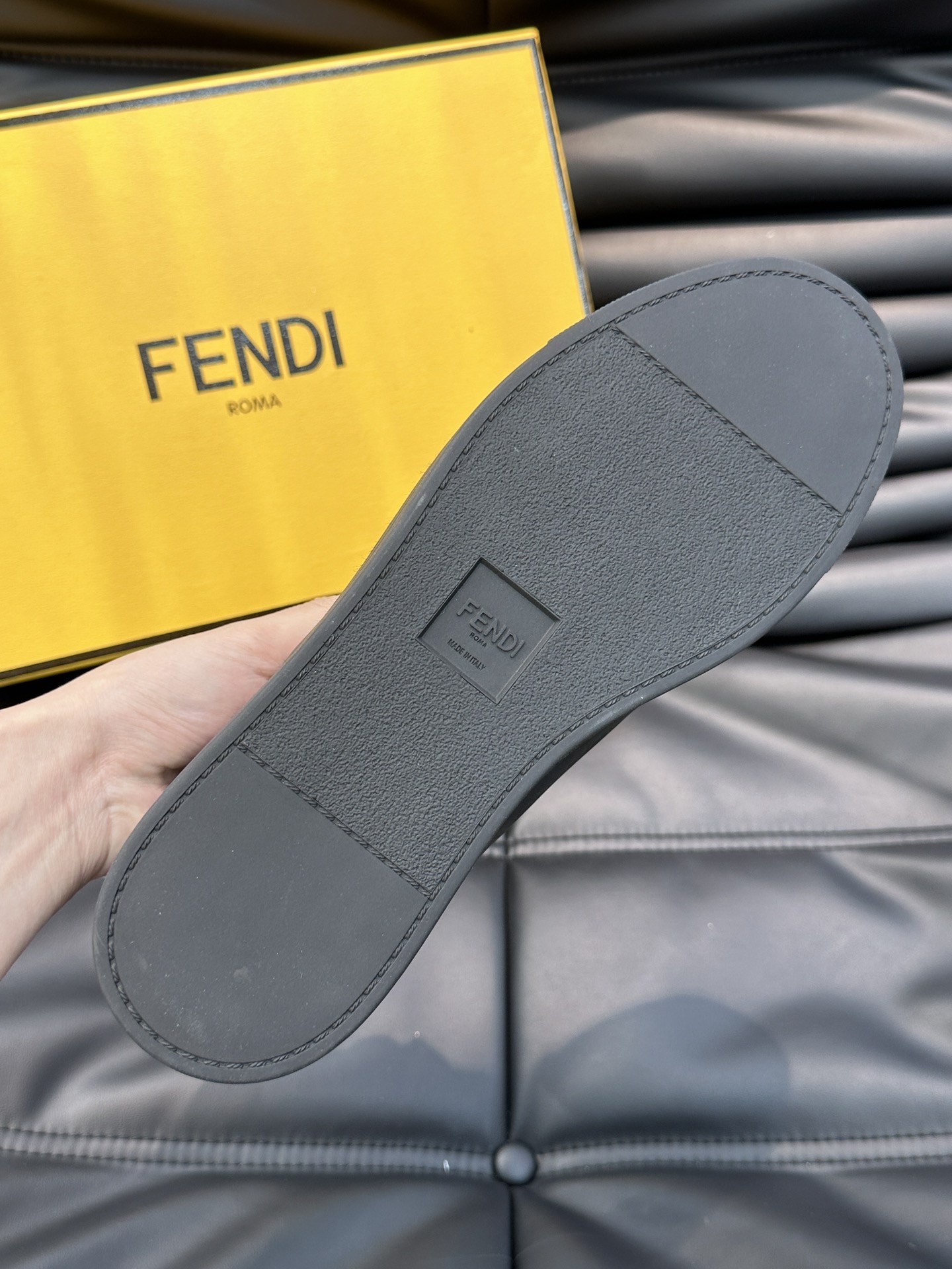 Fend*男士高端运动休闲鞋高品质精